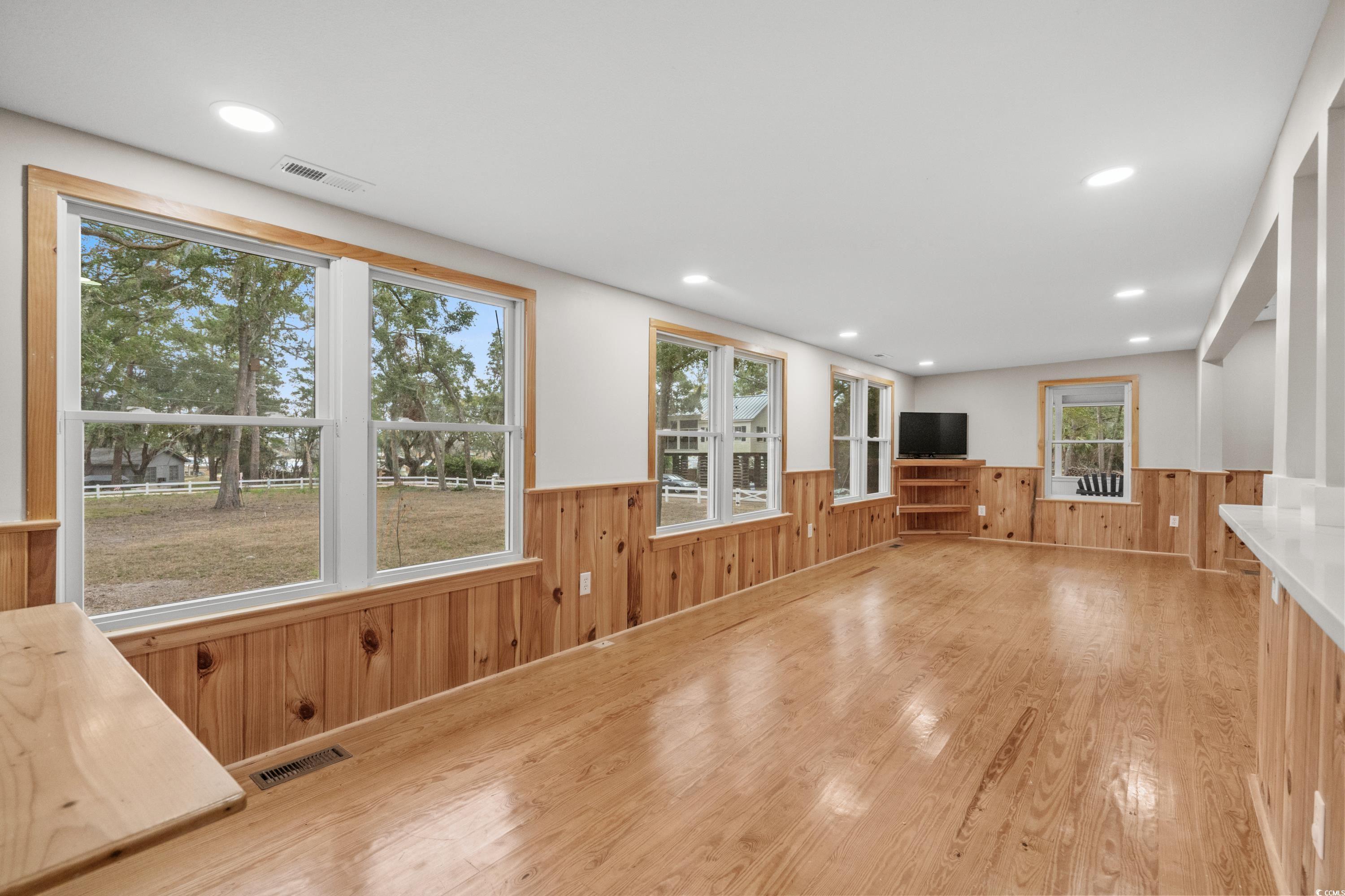 137 Whipporwill Dr