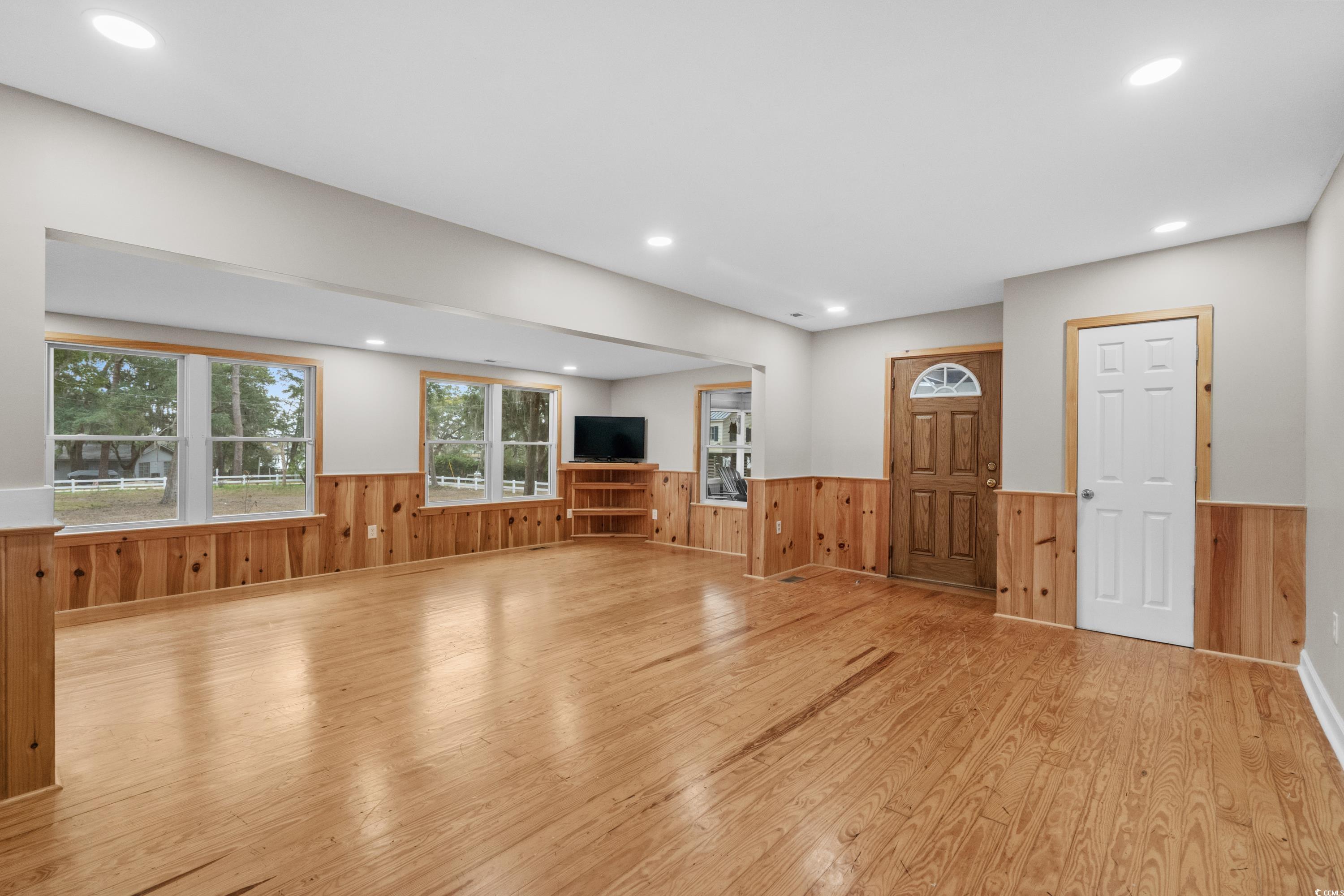 137 Whipporwill Dr