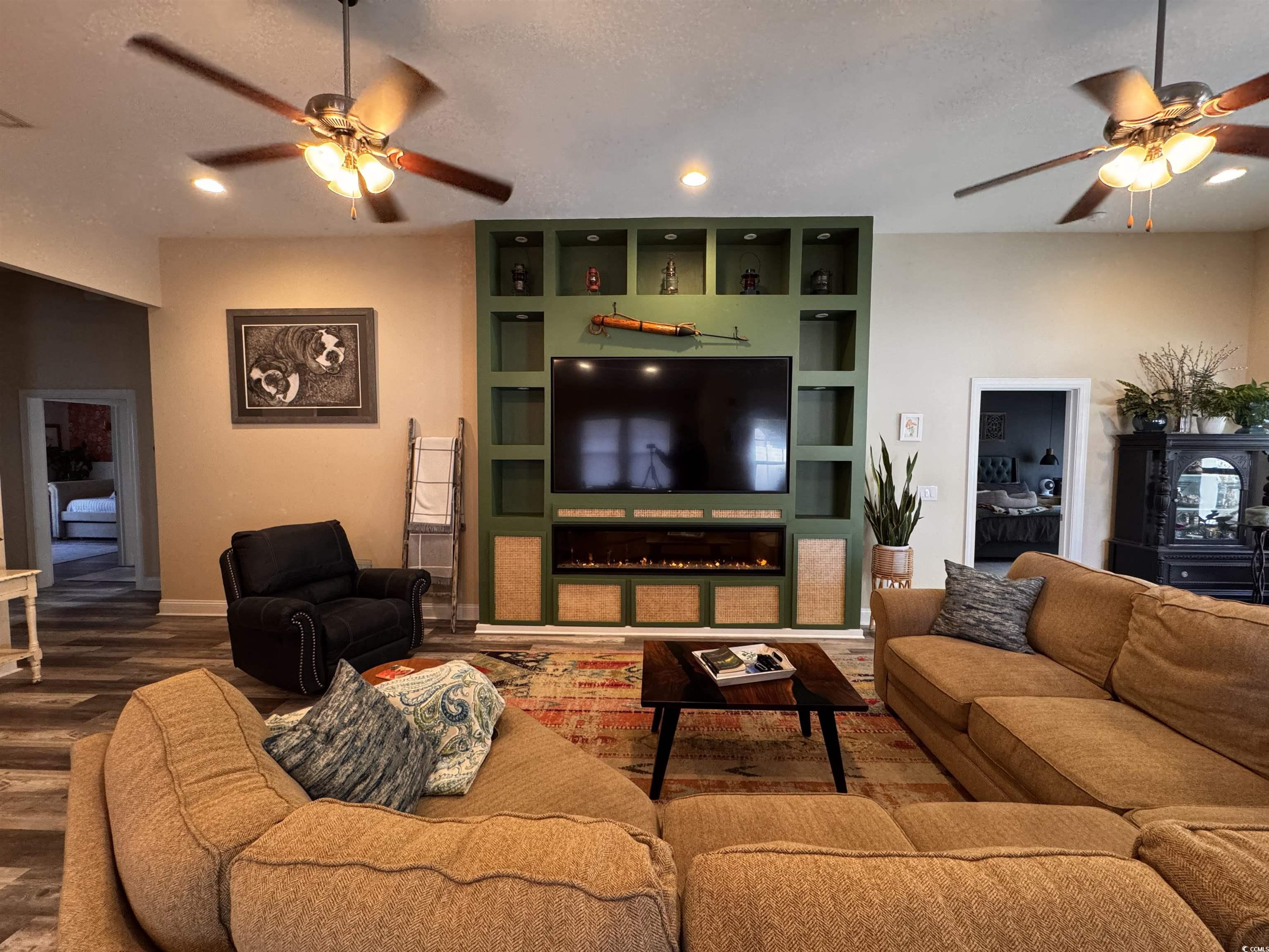 225 Coachman Dr.