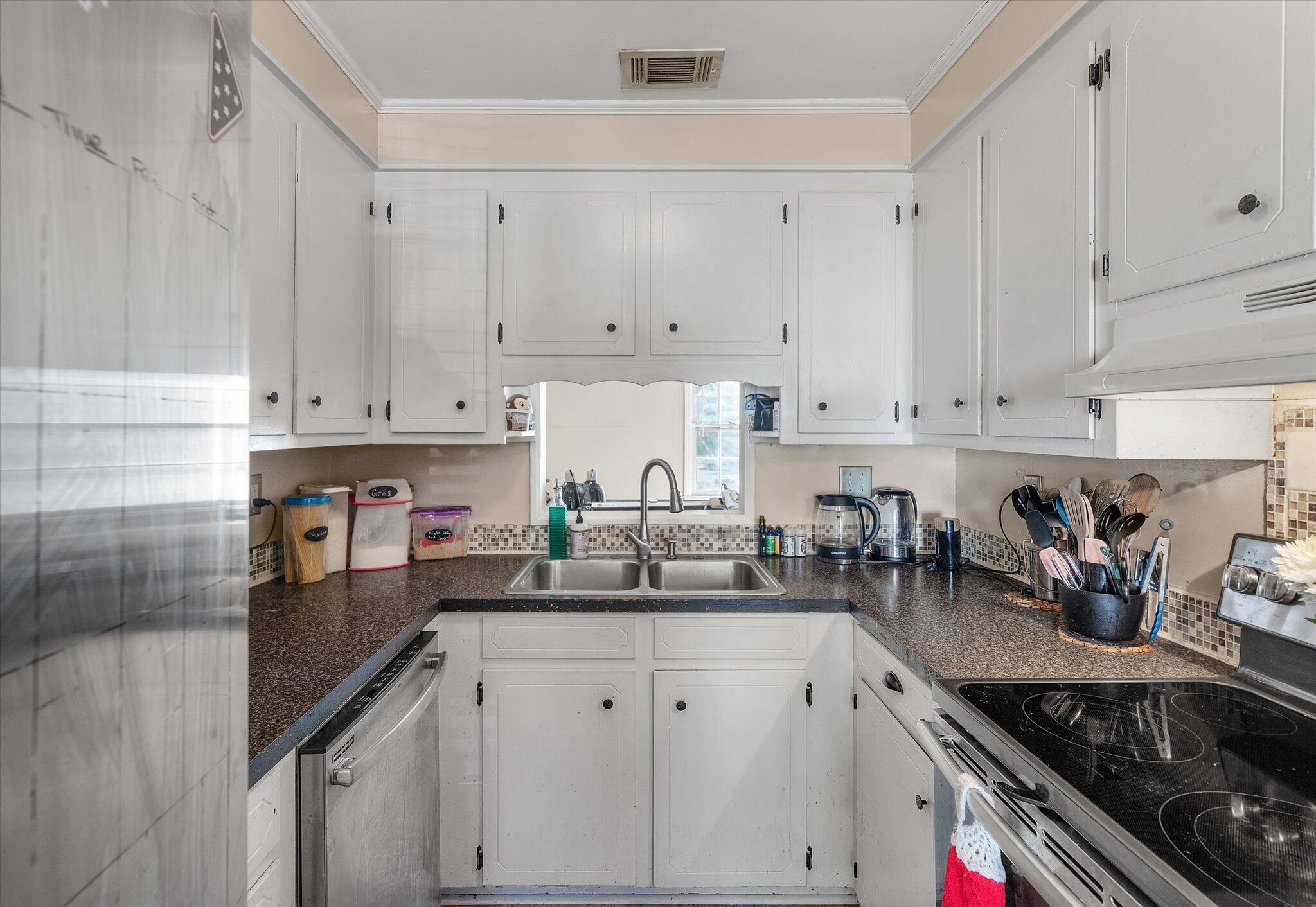 708 Longstreet Street