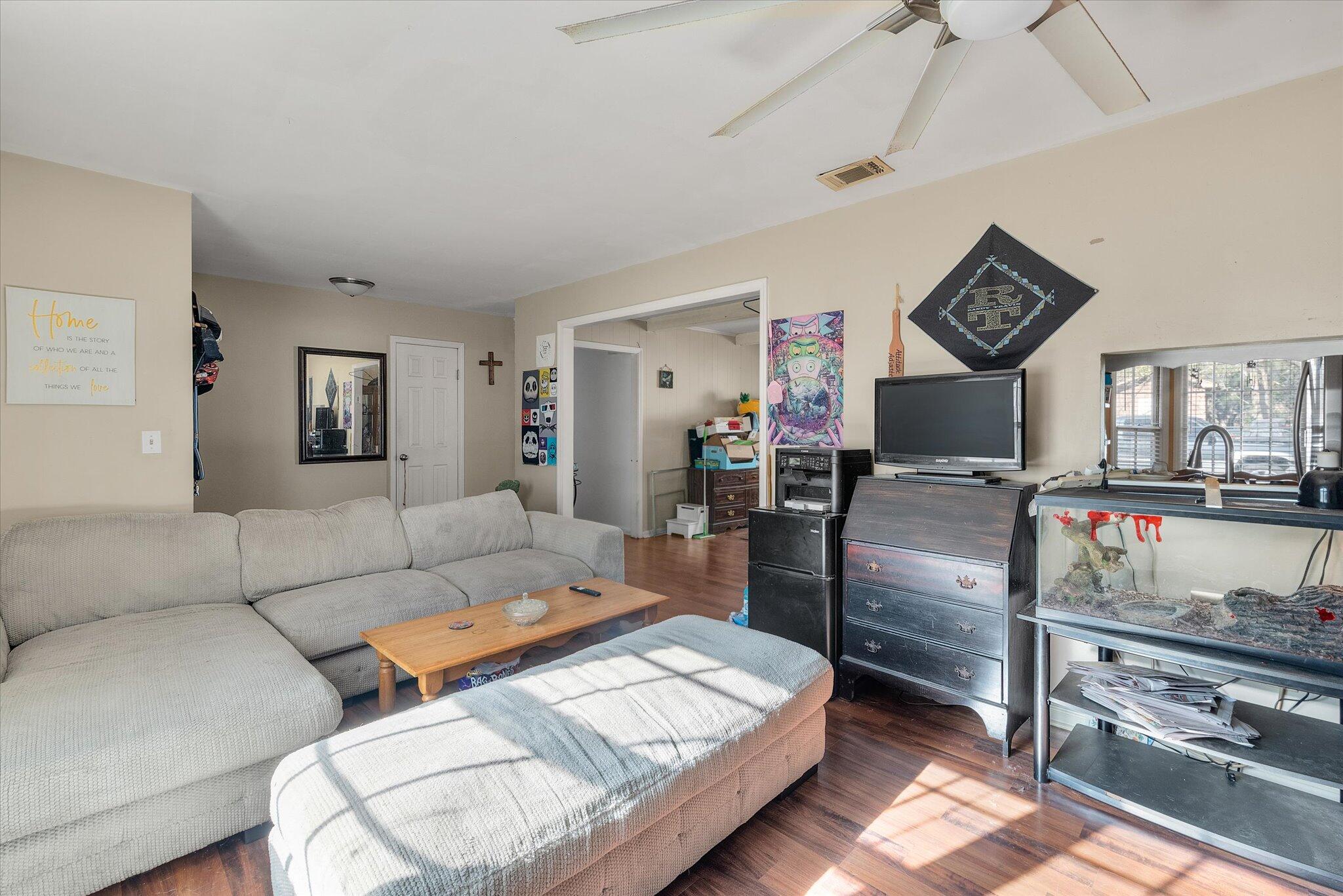 708 Longstreet Street