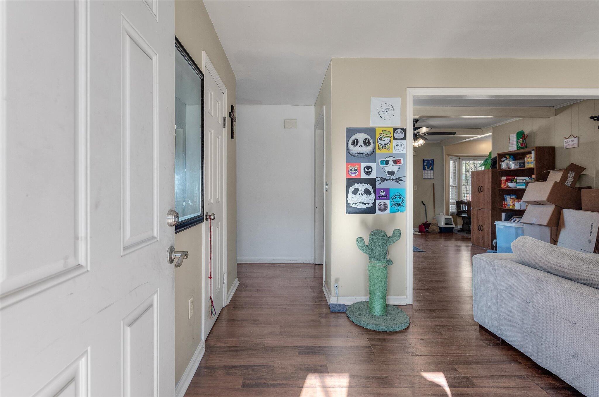 708 Longstreet Street