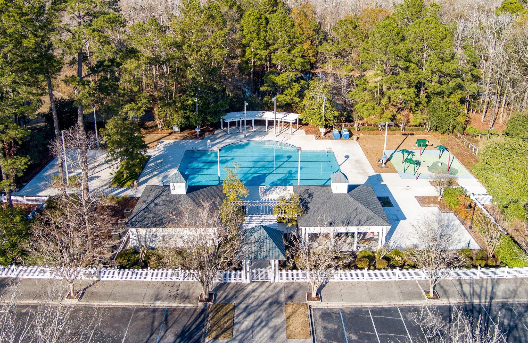 4245 Club Course Drive