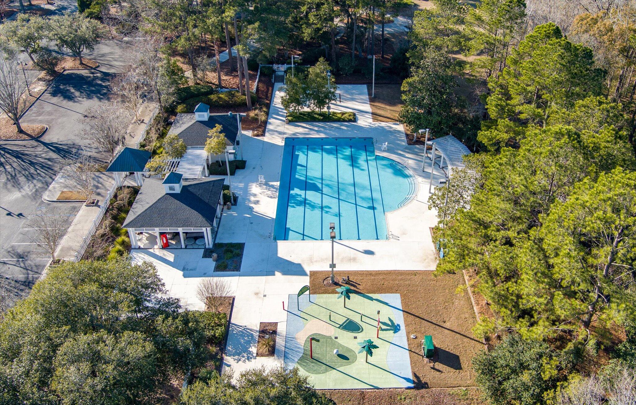 4245 Club Course Drive