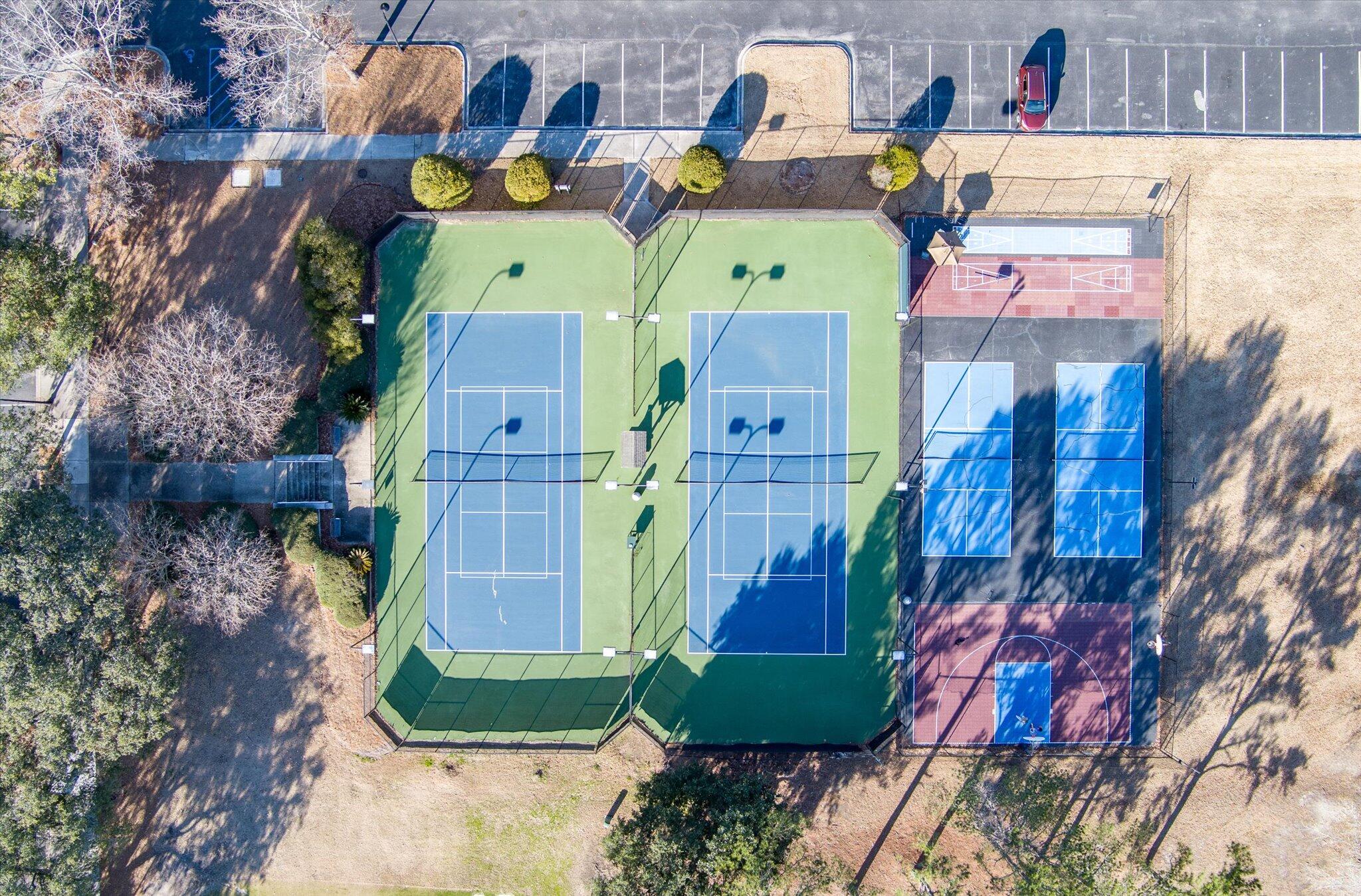 4245 Club Course Drive