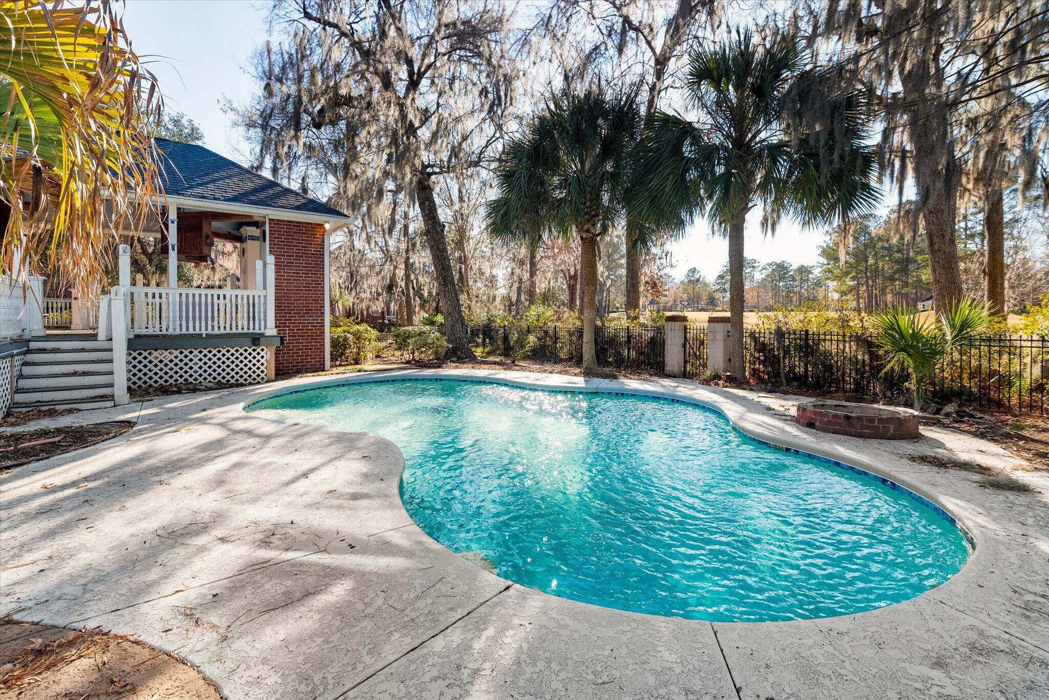 4245 Club Course Drive