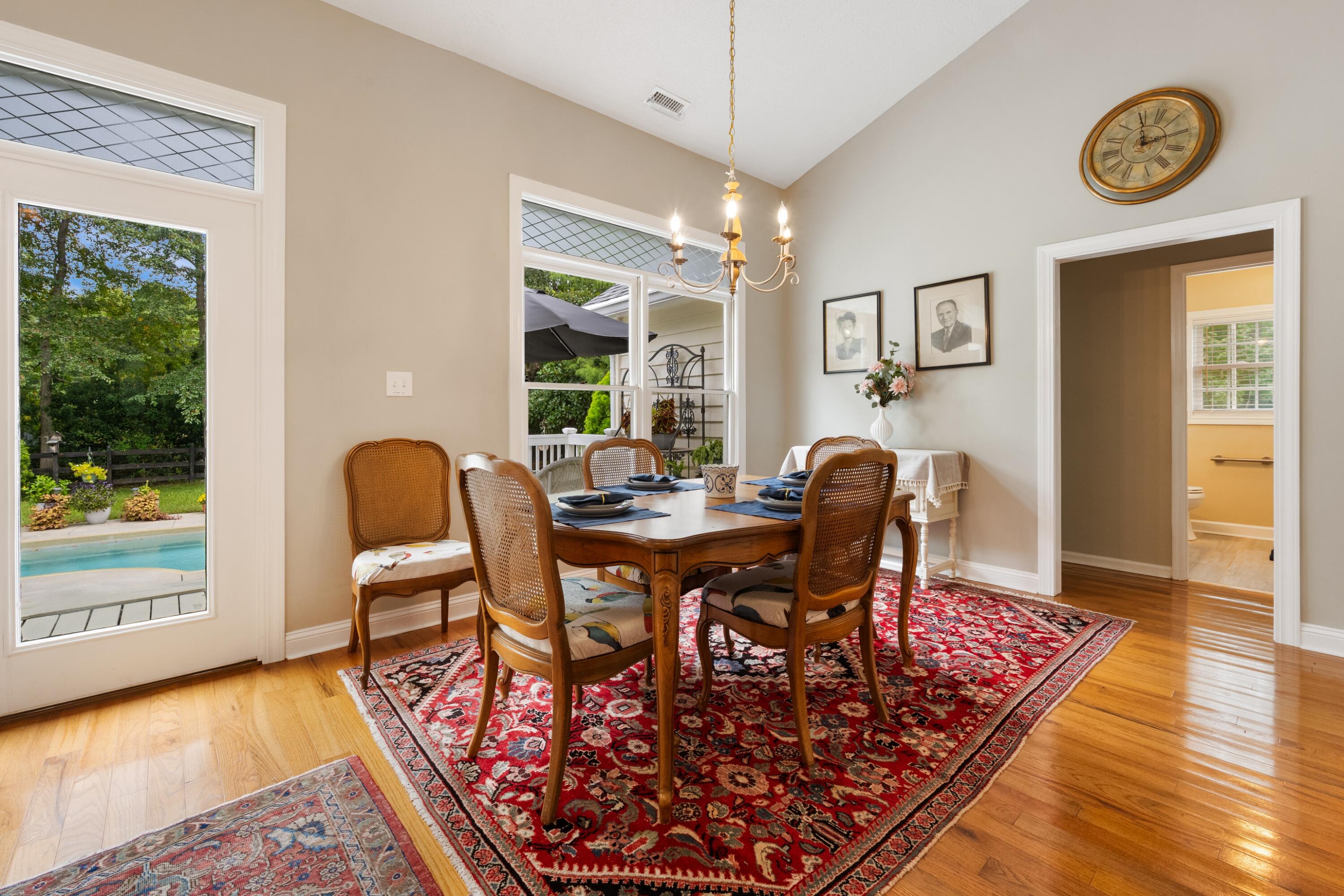 2264 Wedgefield Road