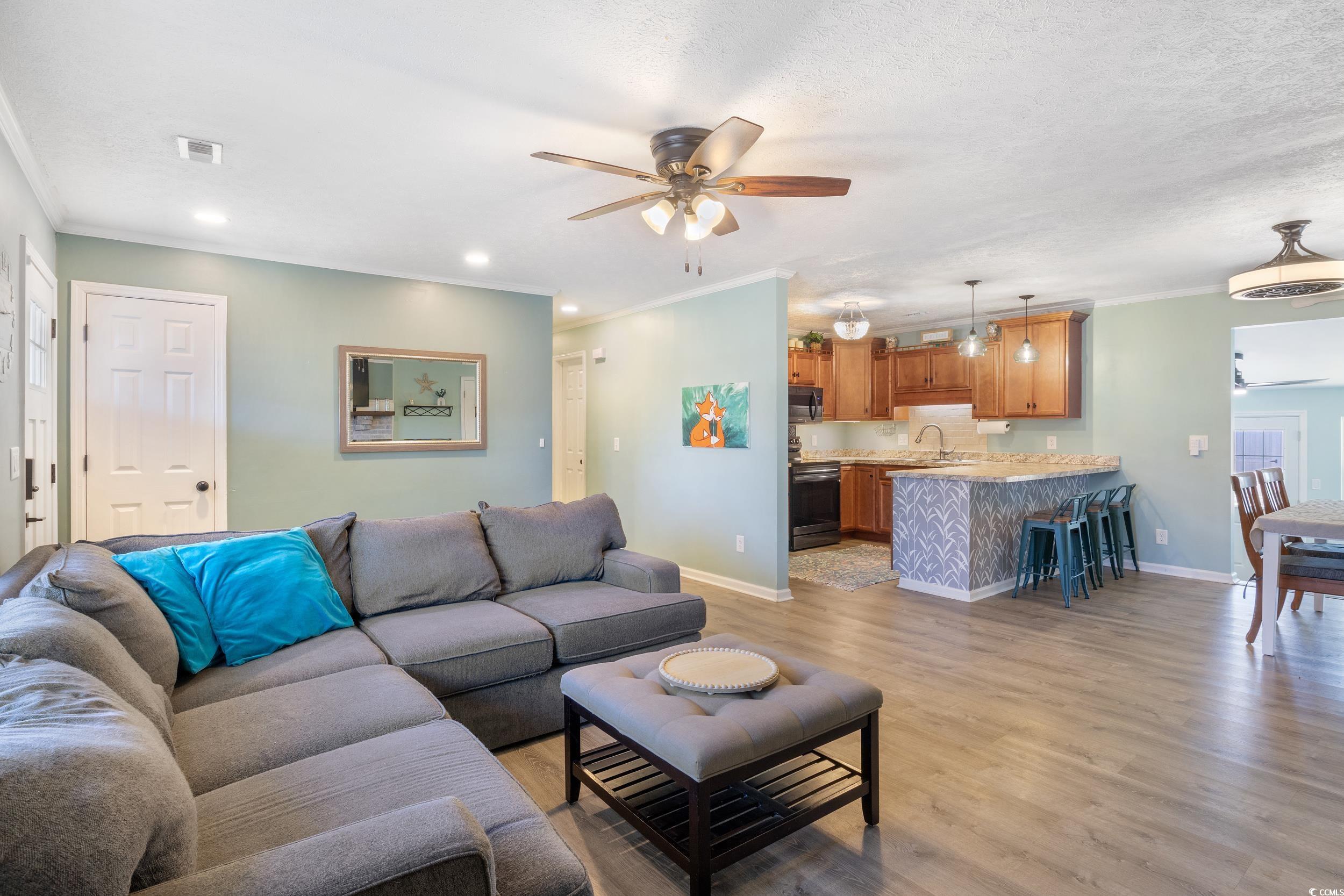 707 Rose Dr.