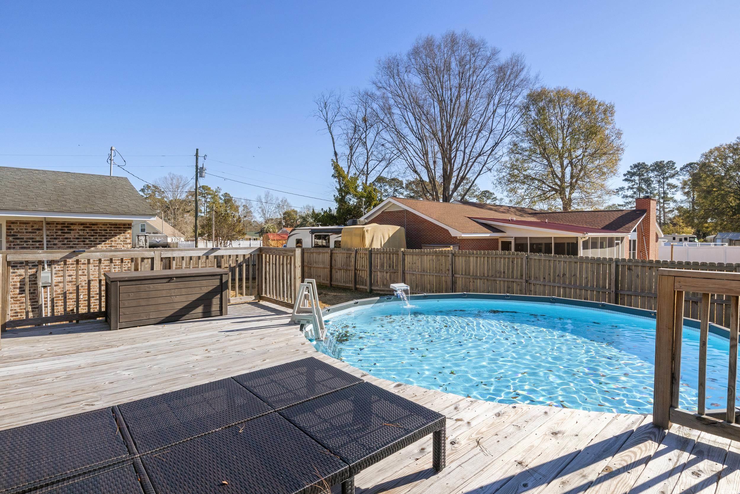 707 Rose Dr.