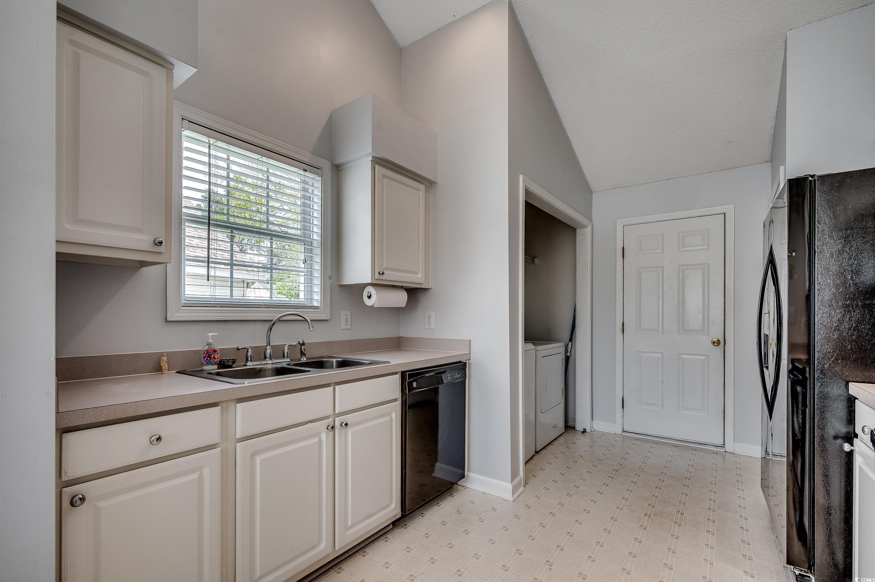 9650 Bradford Ln.