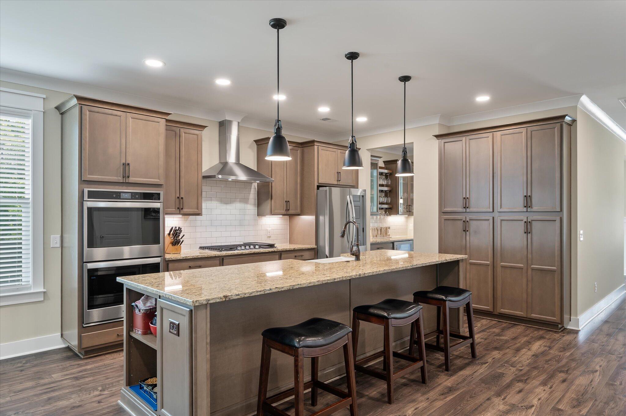 1502 Checker Court