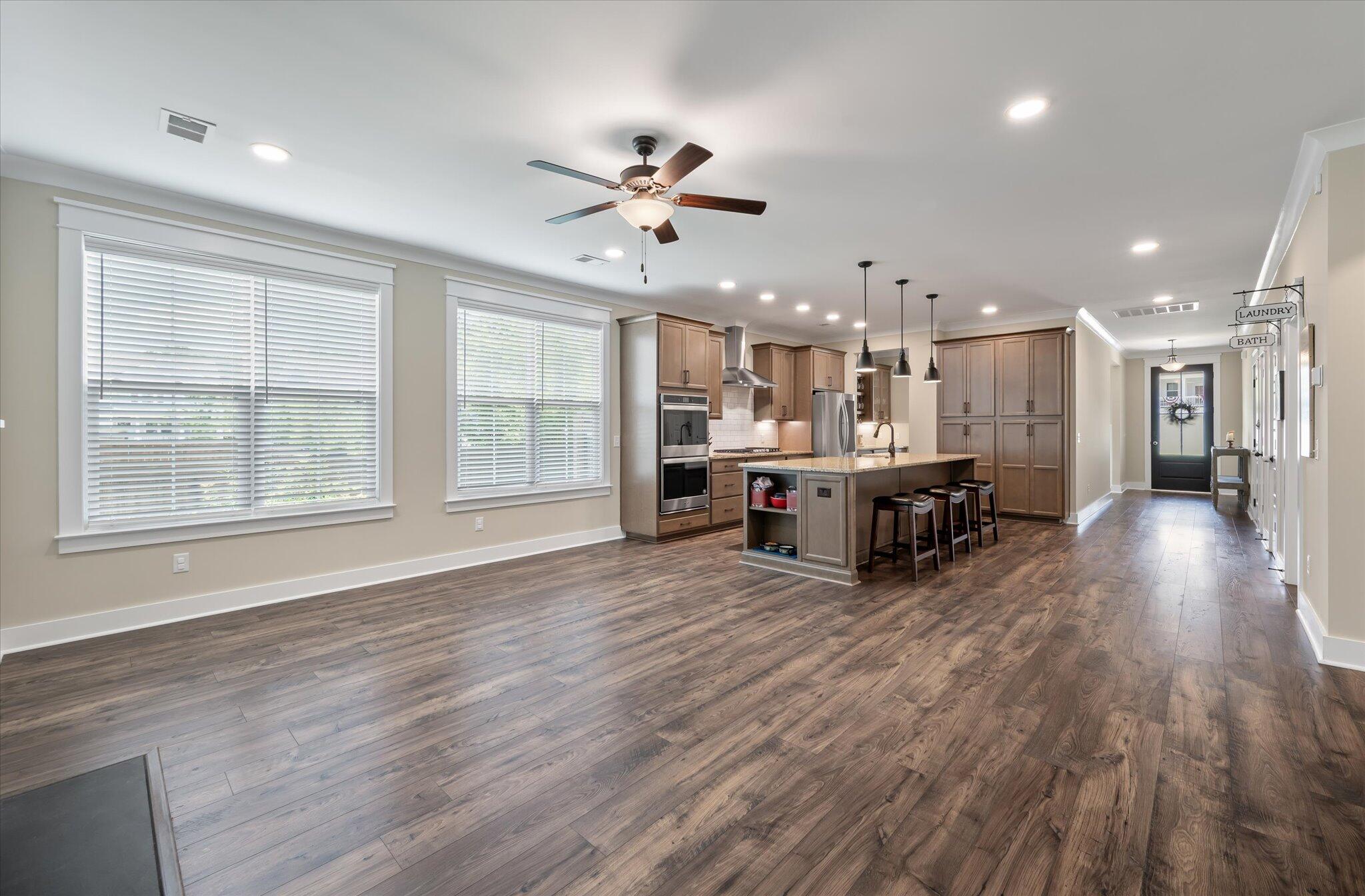 1502 Checker Court