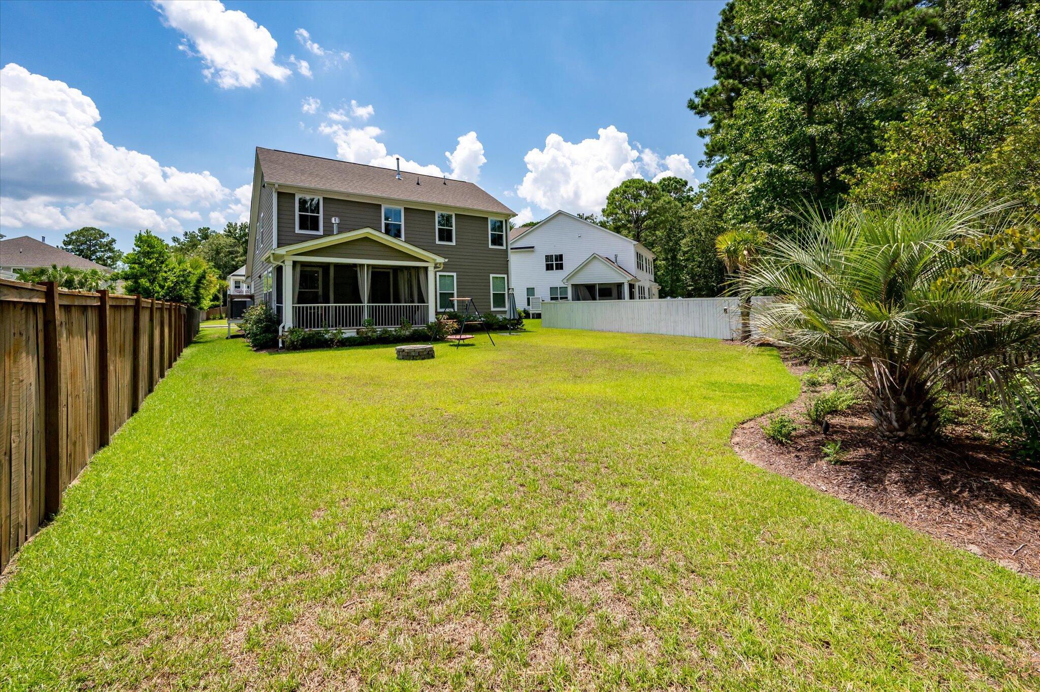 1502 Checker Court