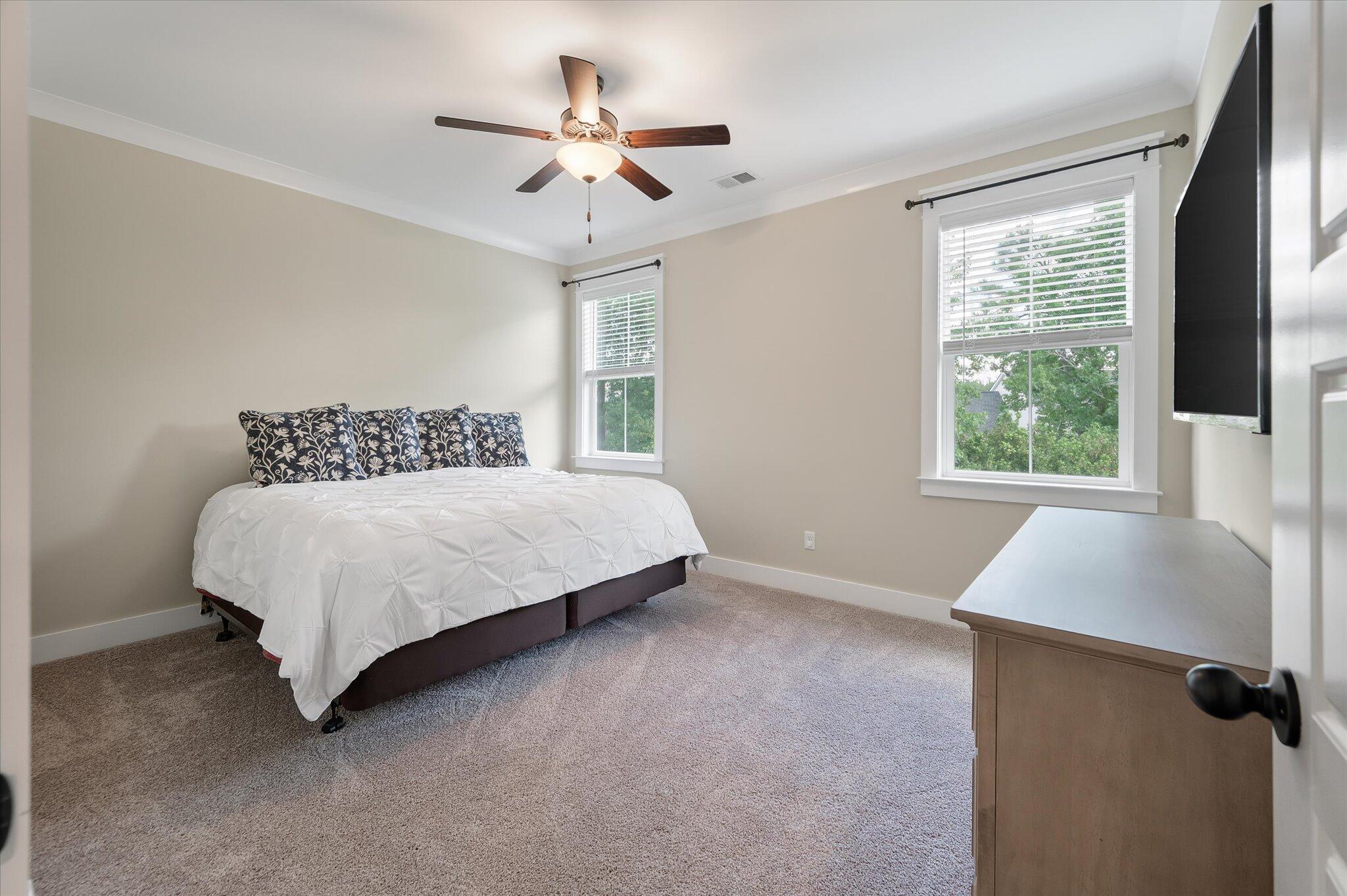 1502 Checker Court