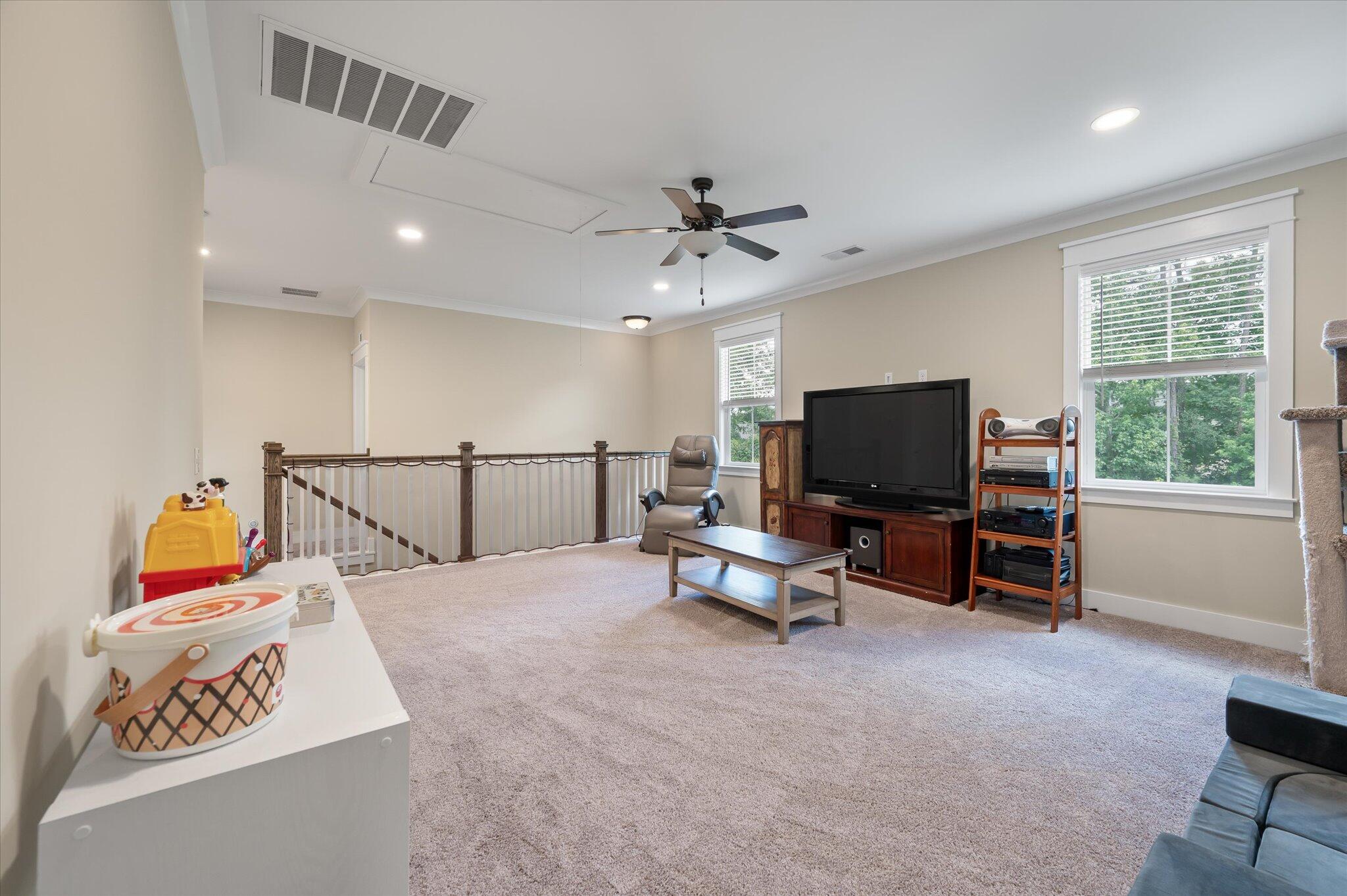 1502 Checker Court