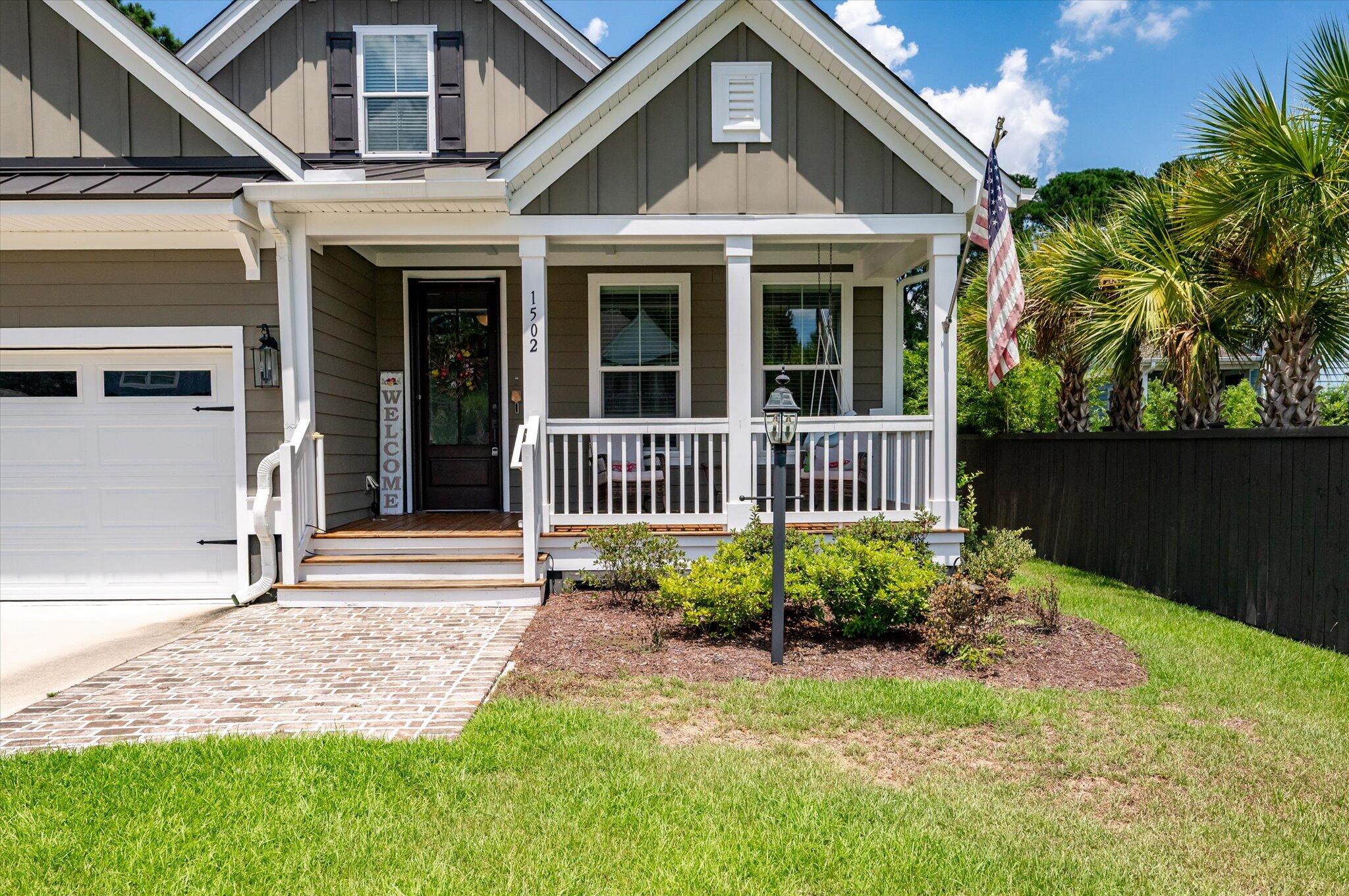 1502 Checker Court