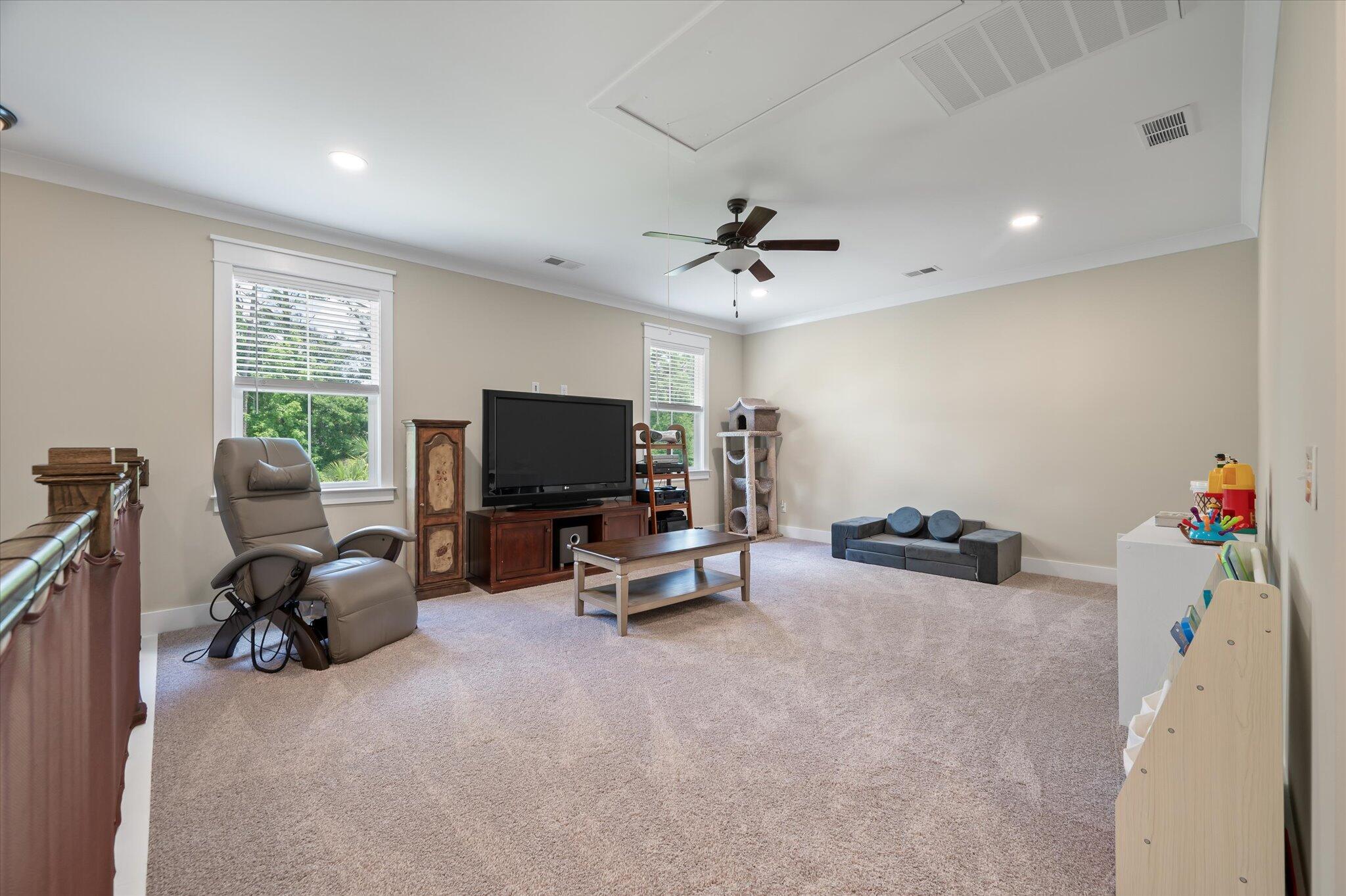 1502 Checker Court