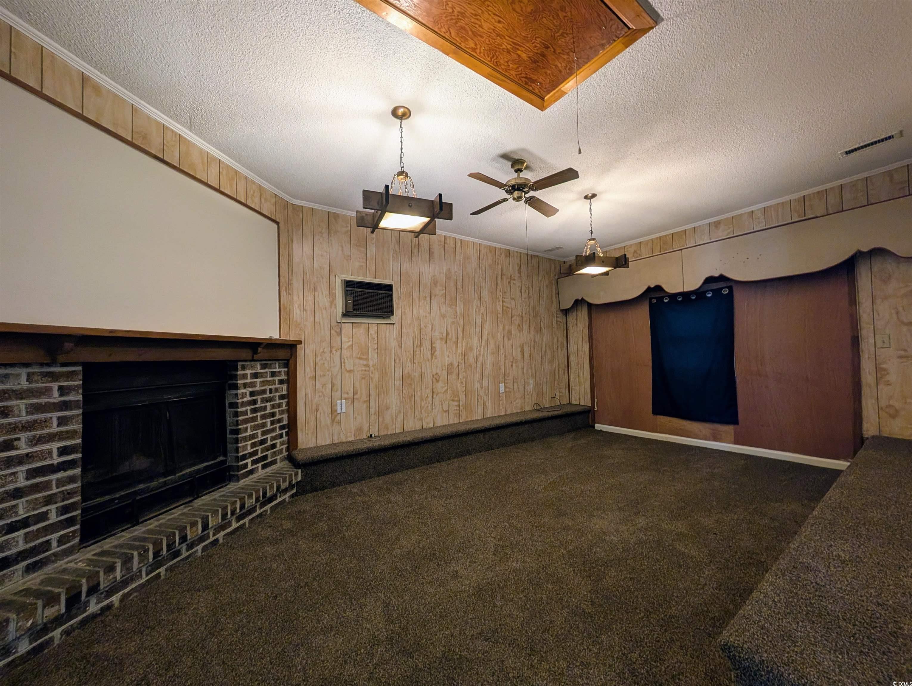 334 Lincolnshire Dr.