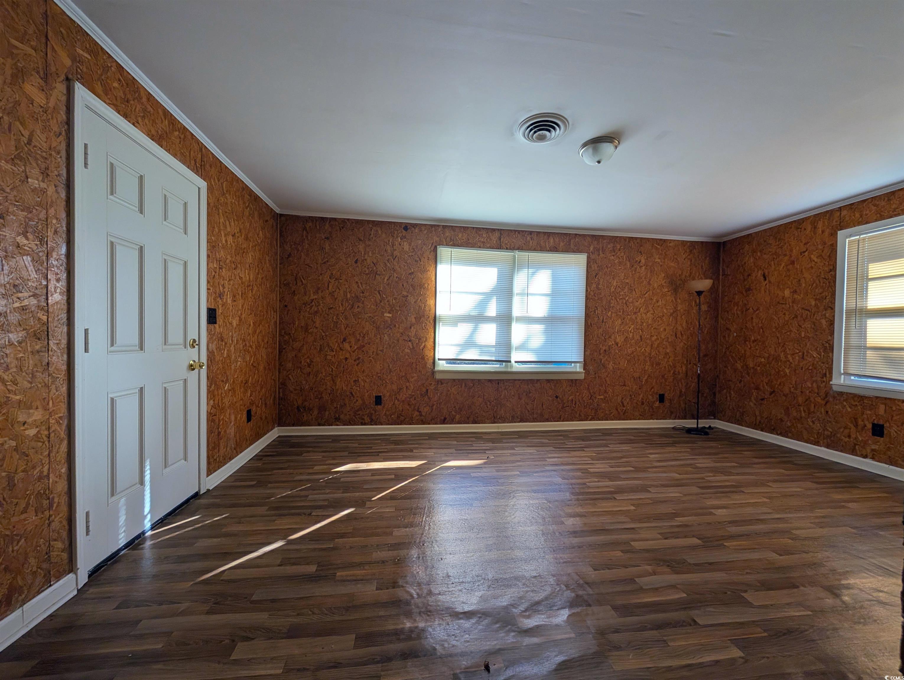 334 Lincolnshire Dr.