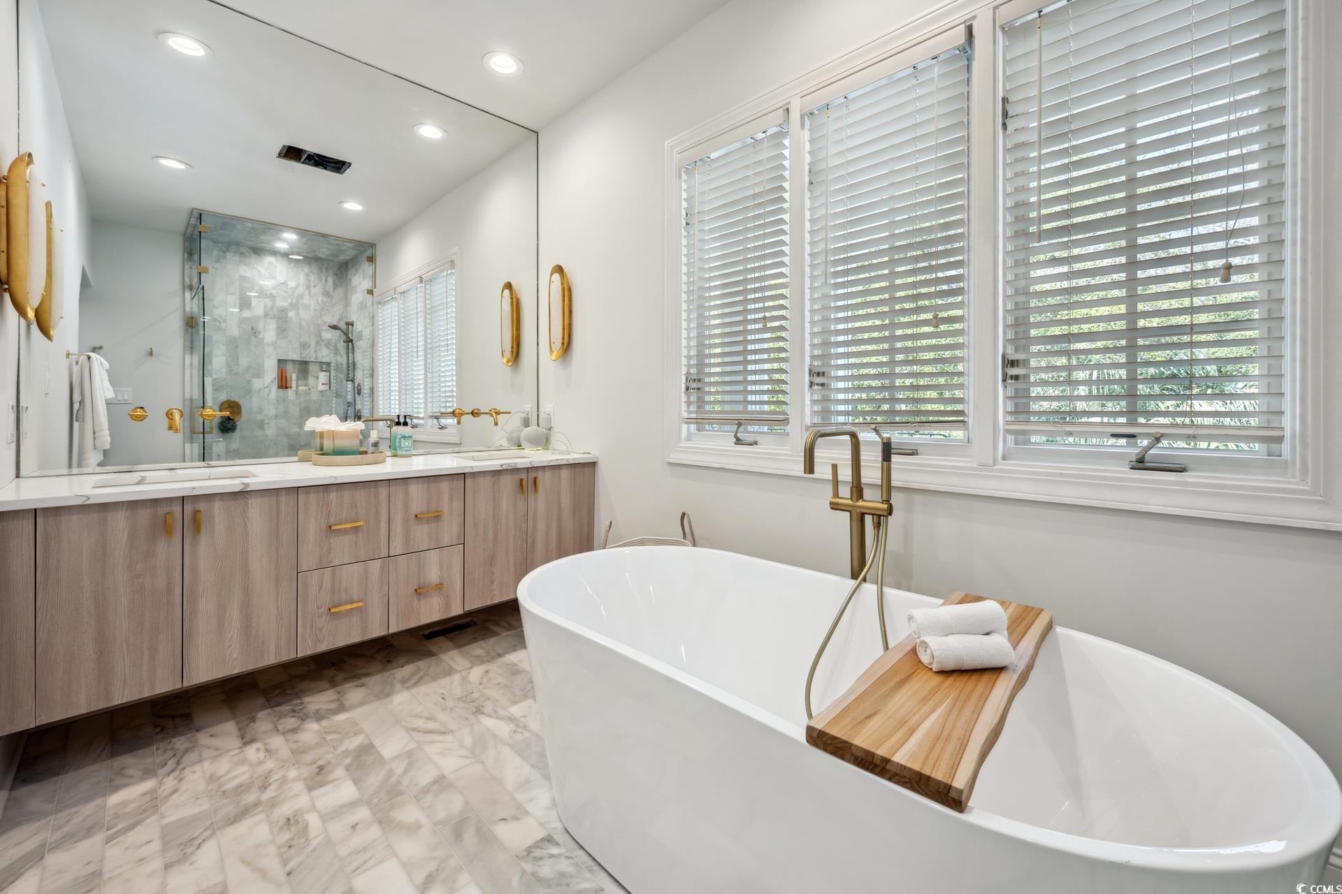 1046 Wallace Pate Dr.