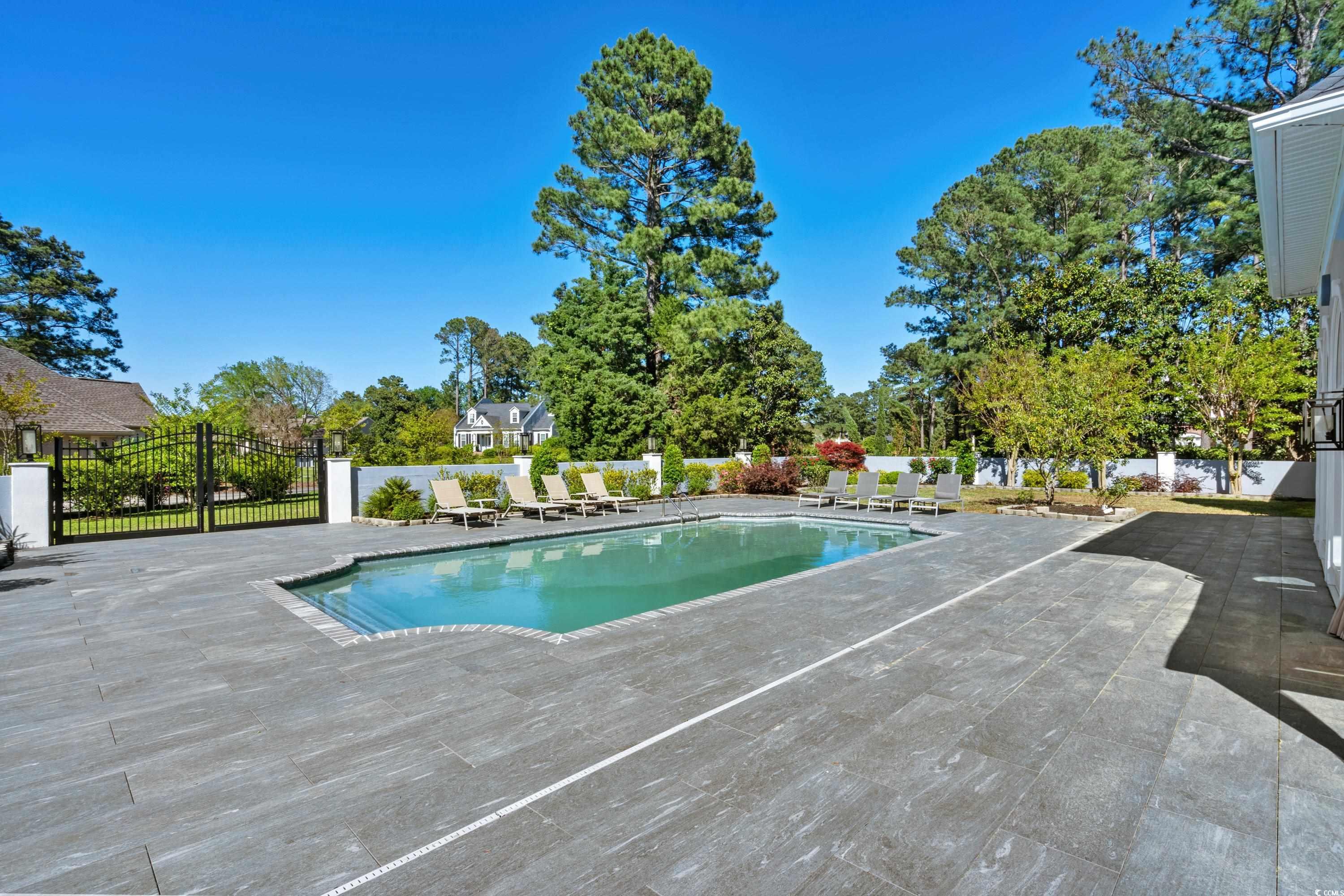 3700 Waterford Dr.