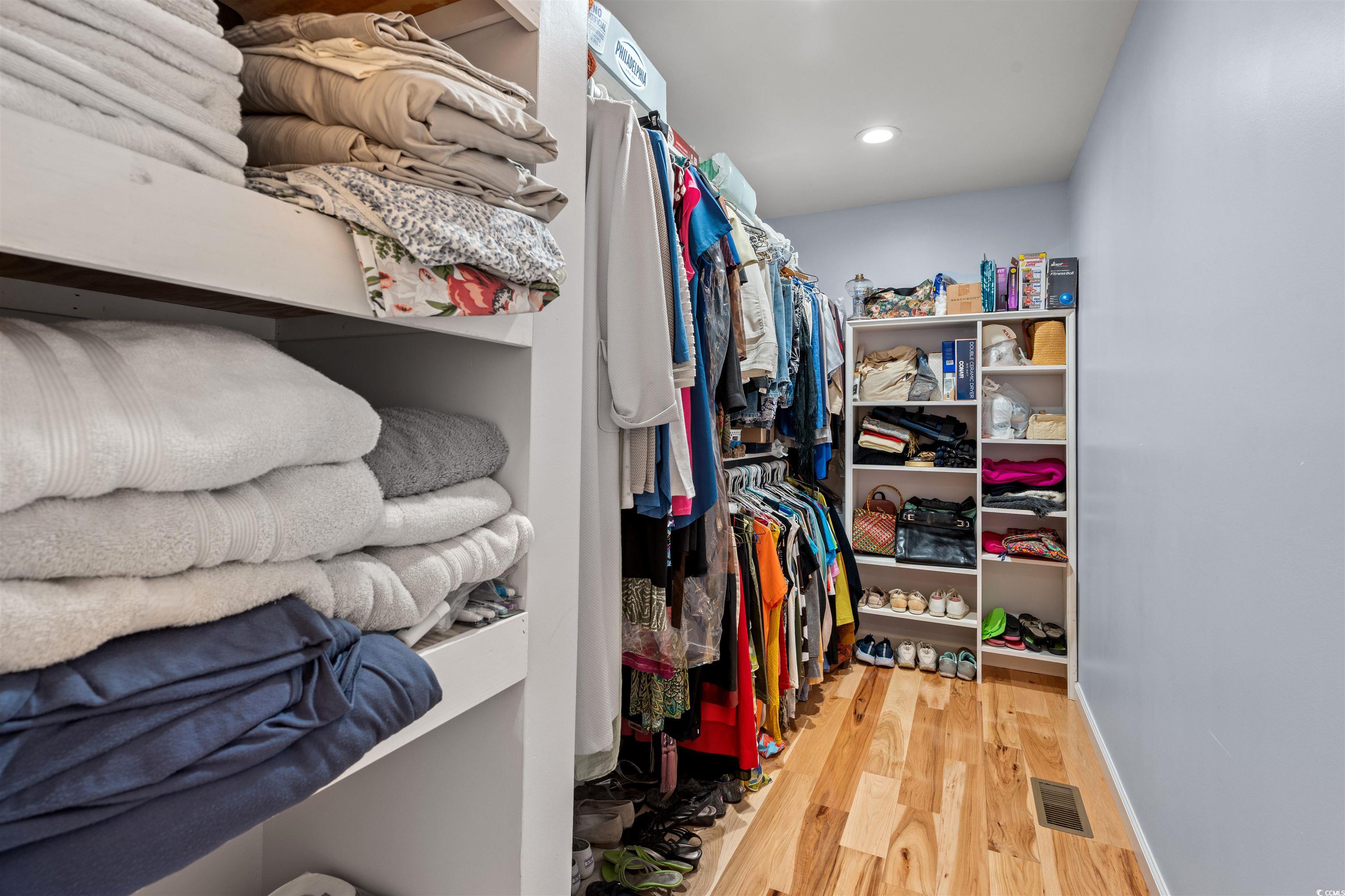67 Kingsbury Pl.