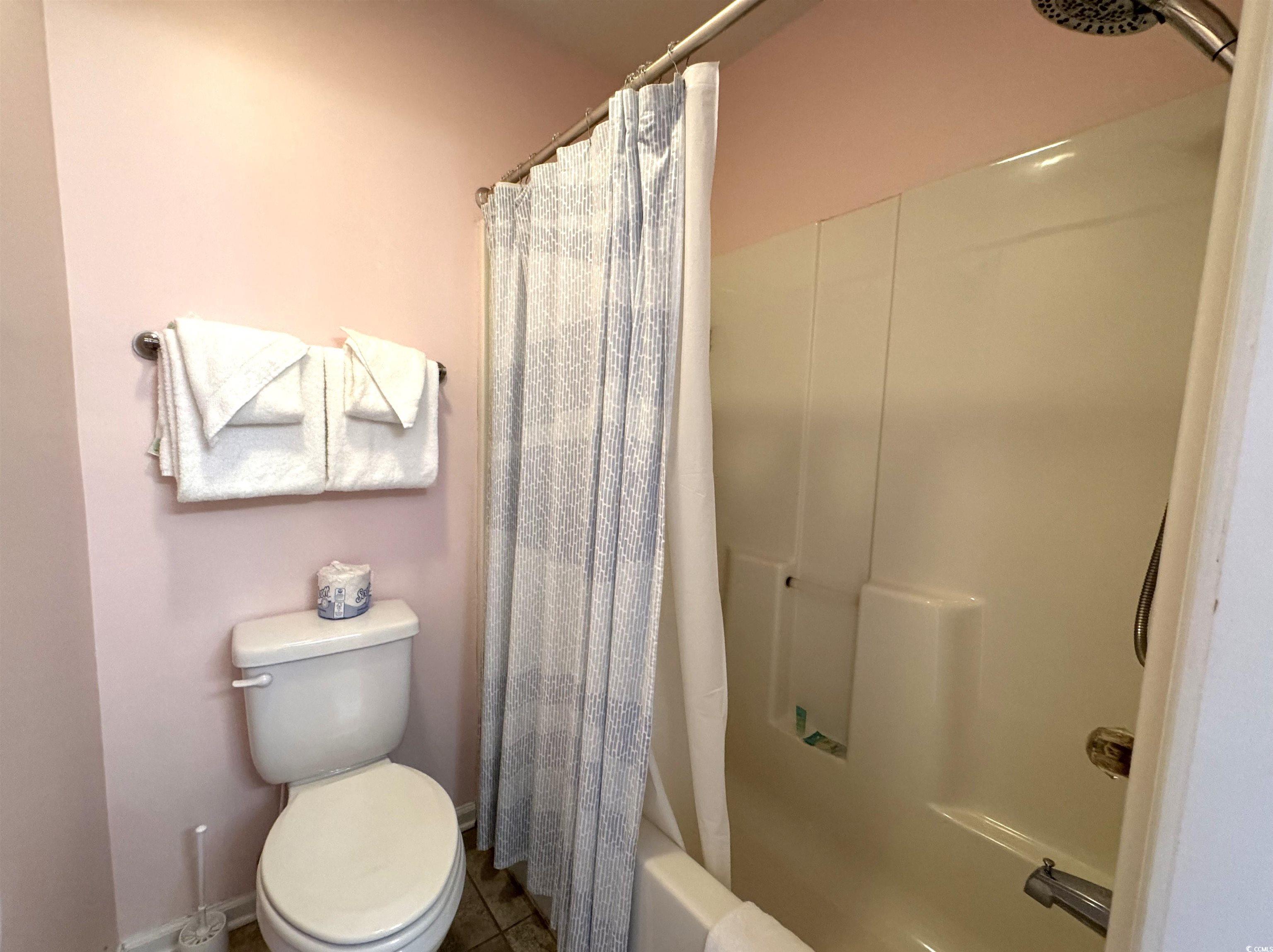 524 Pinehurst Ln. Unit: 19D