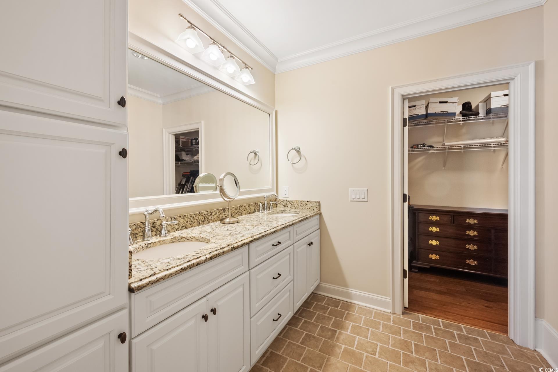 815 Front St. Unit: 2-H