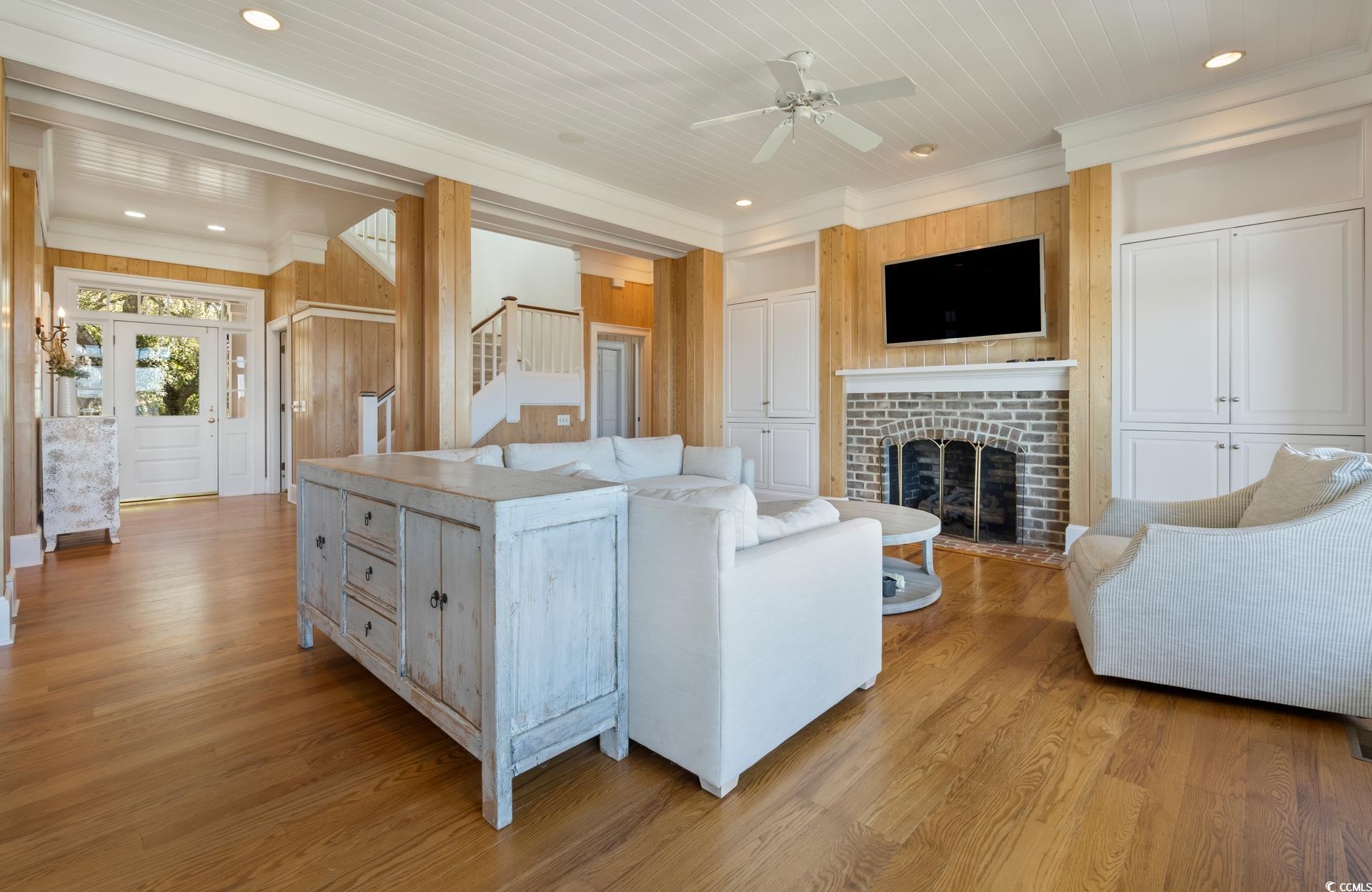 694 Dune Oaks Dr.