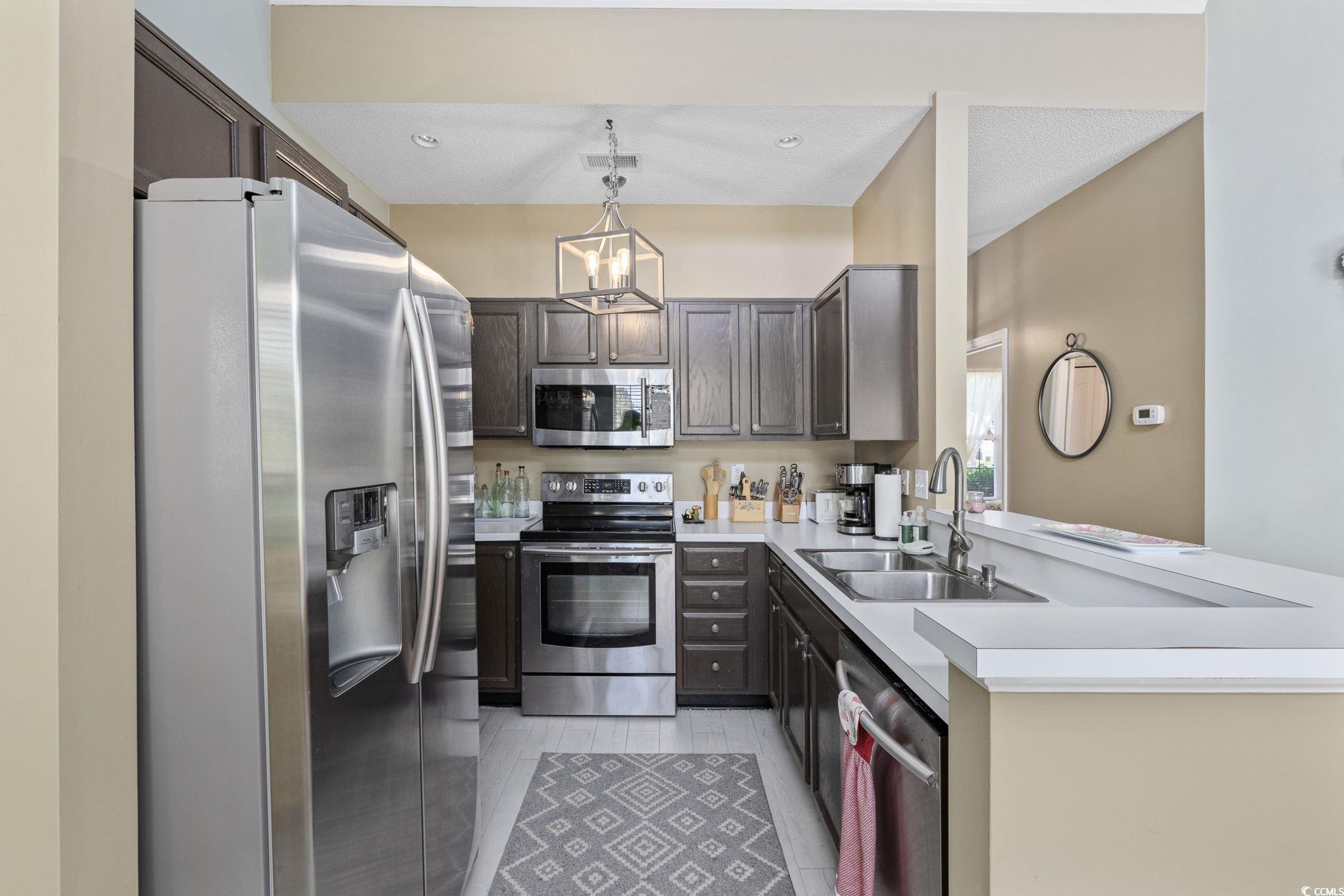2150 Longwood Lakes Dr. Unit: 2150