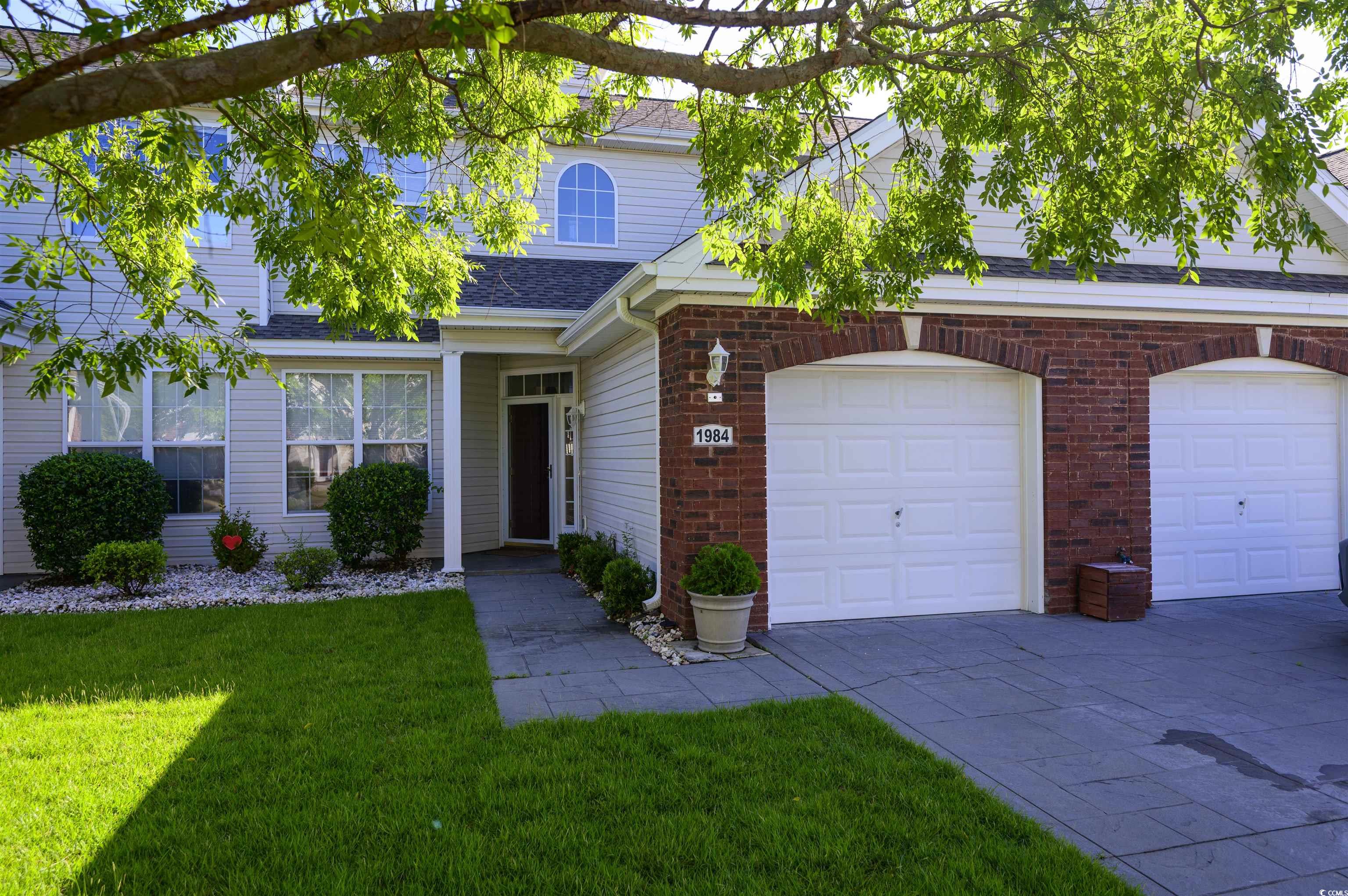1984 Green Fern Ln. Unit: 1984