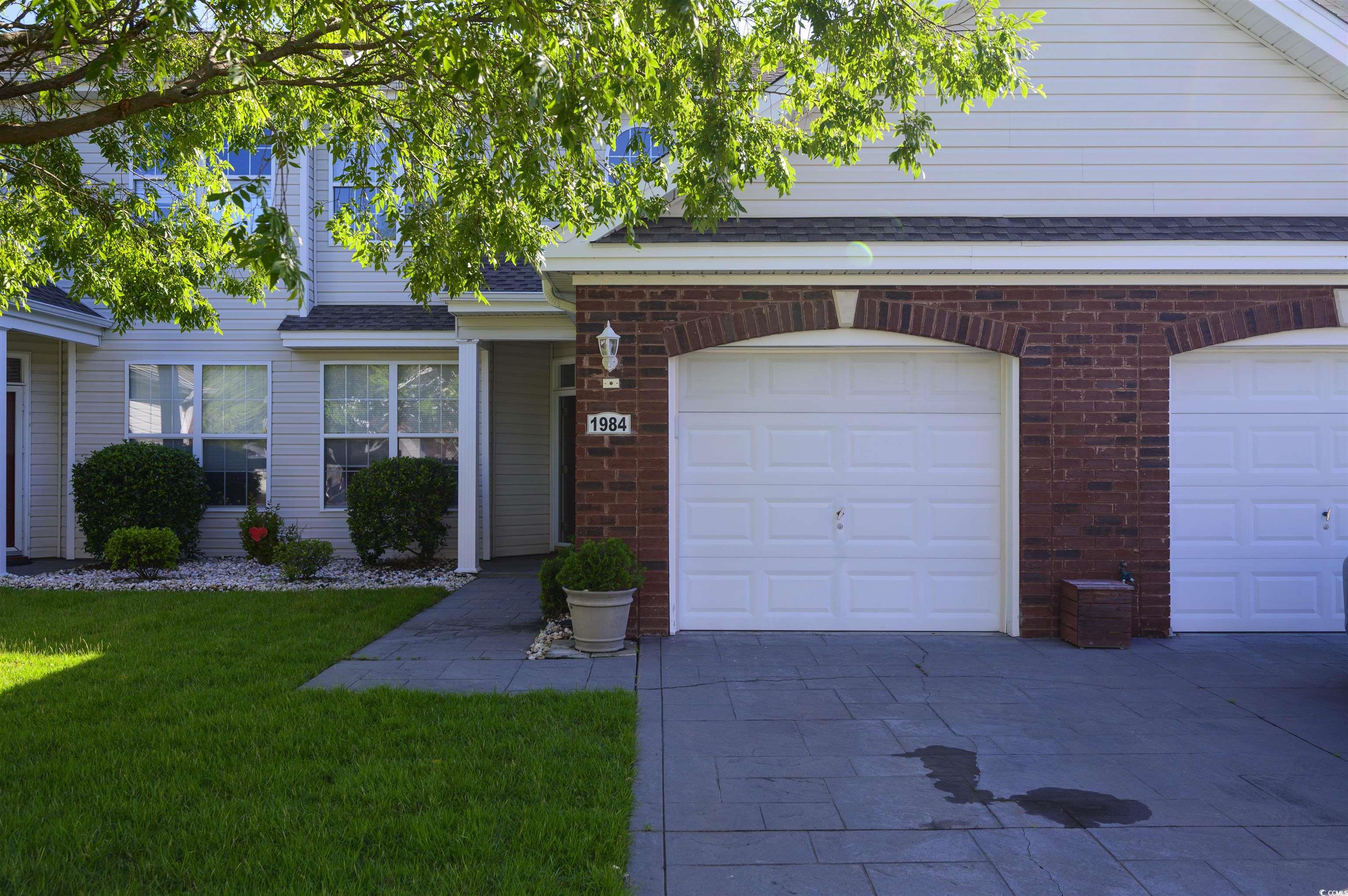 1984 Green Fern Ln. Unit: 1984