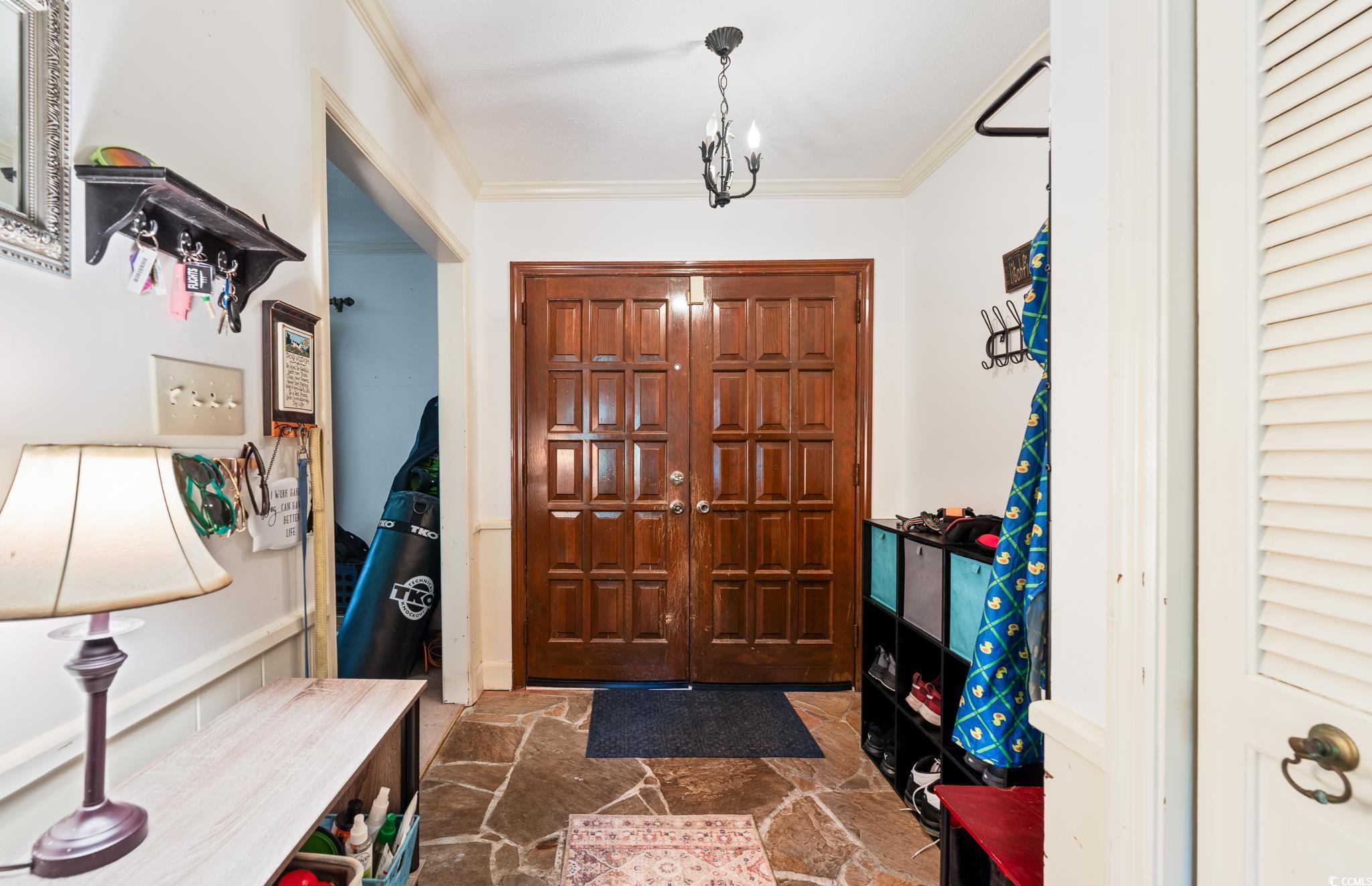 59 Bay Tree Ln.