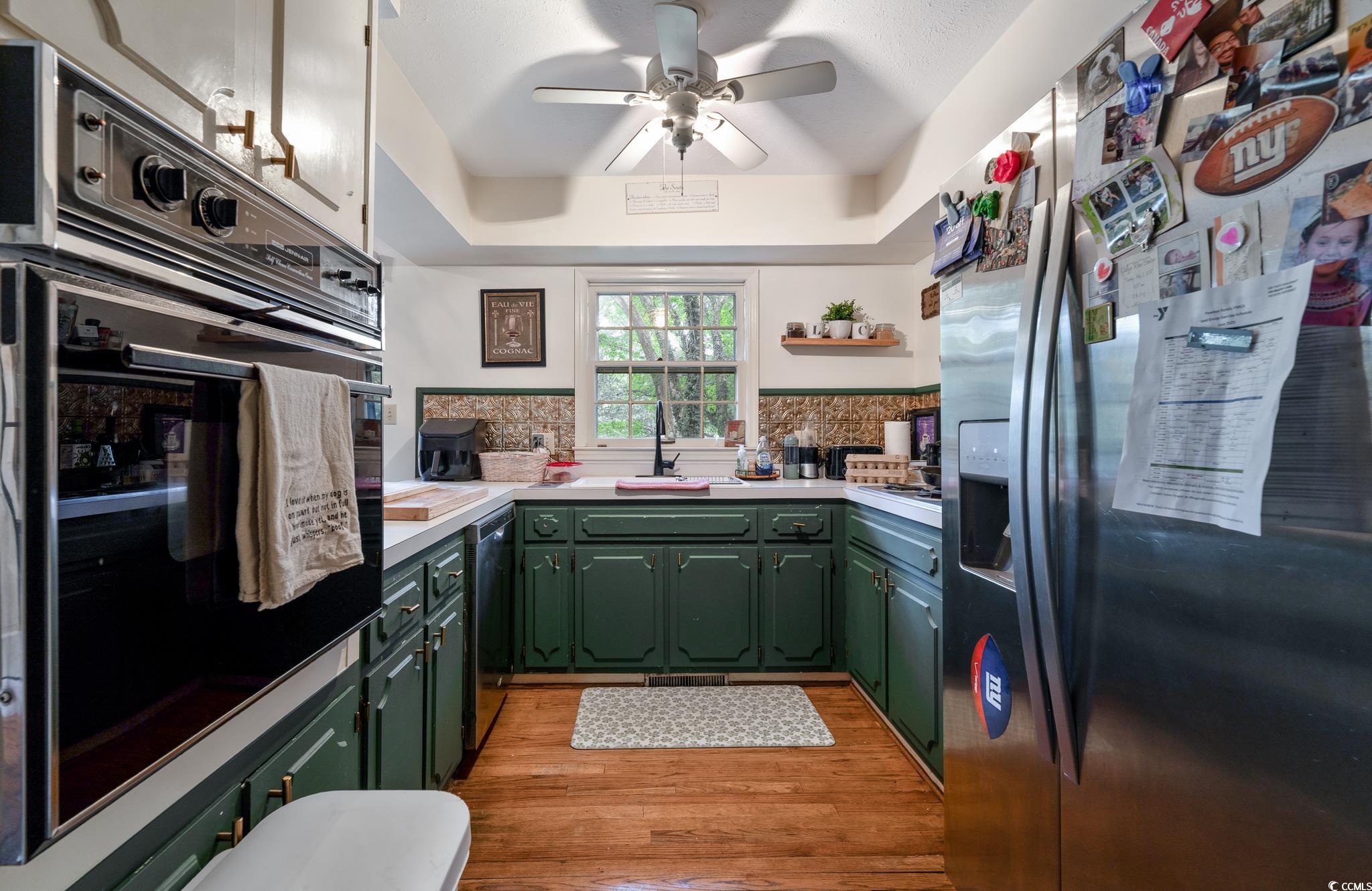 59 Bay Tree Ln.