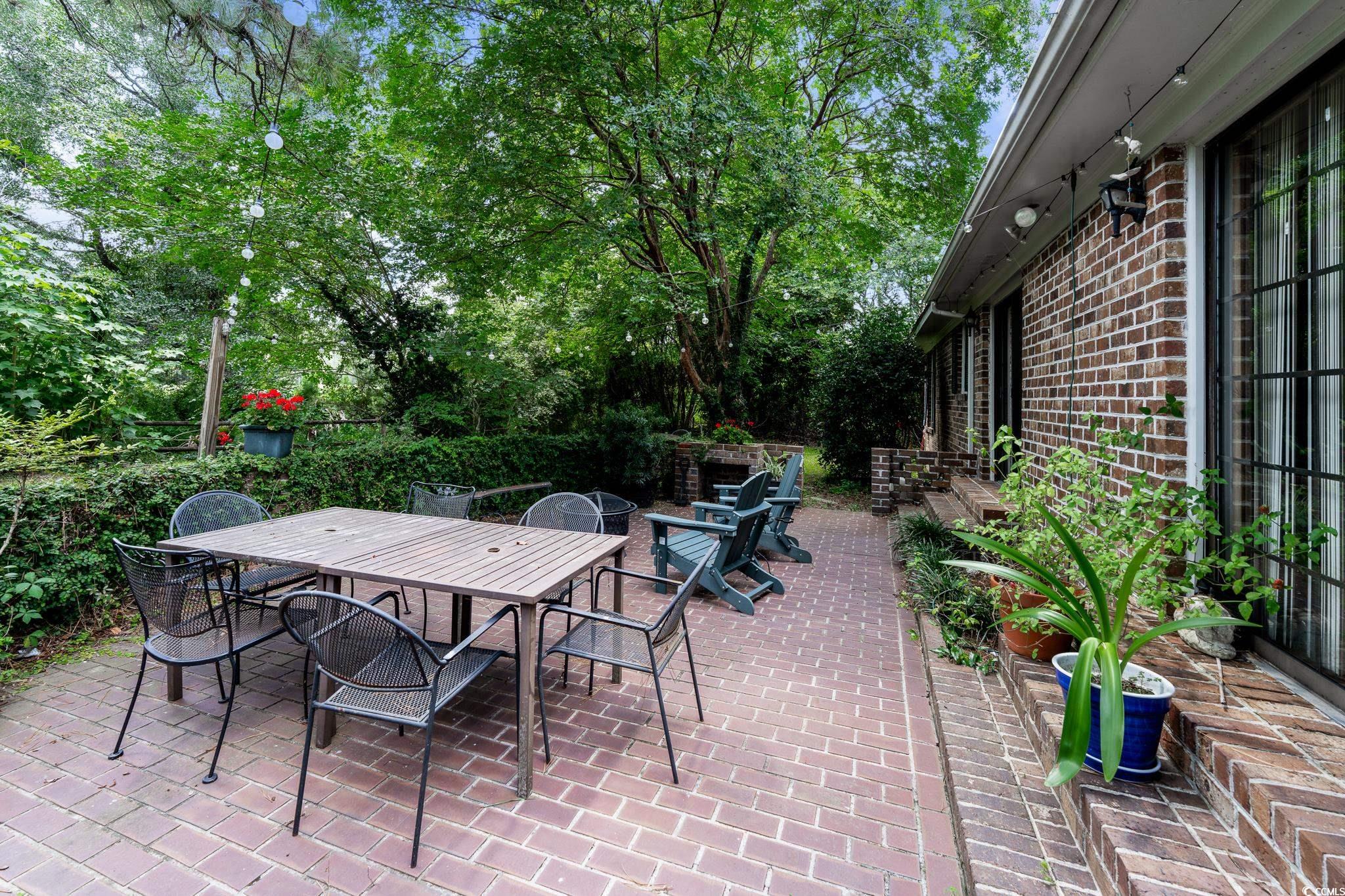 59 Bay Tree Ln.