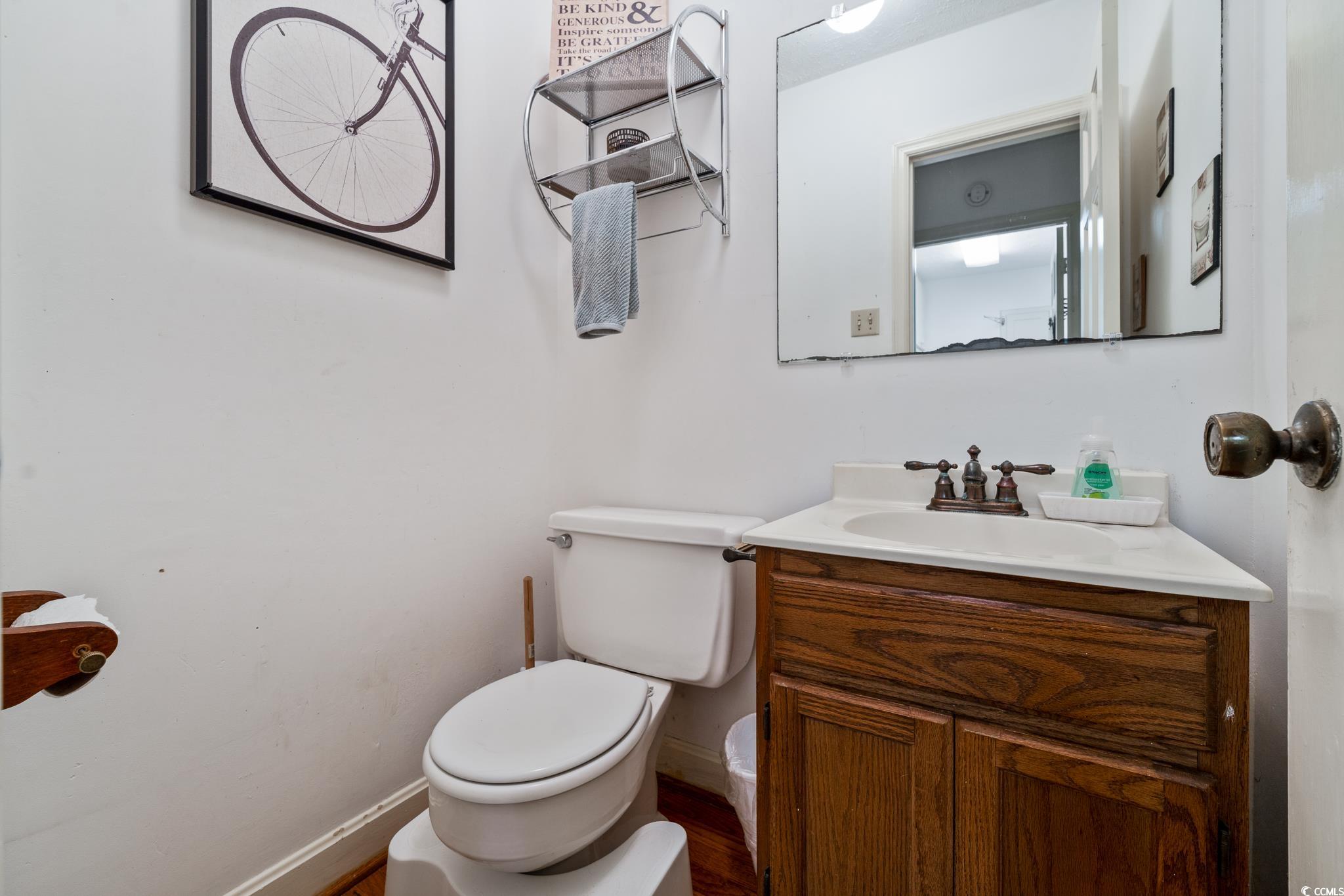 59 Bay Tree Ln.