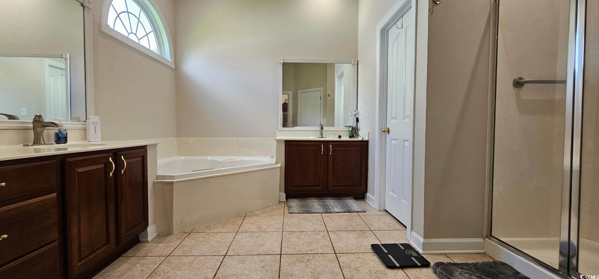 6400 Longwood Dr.
