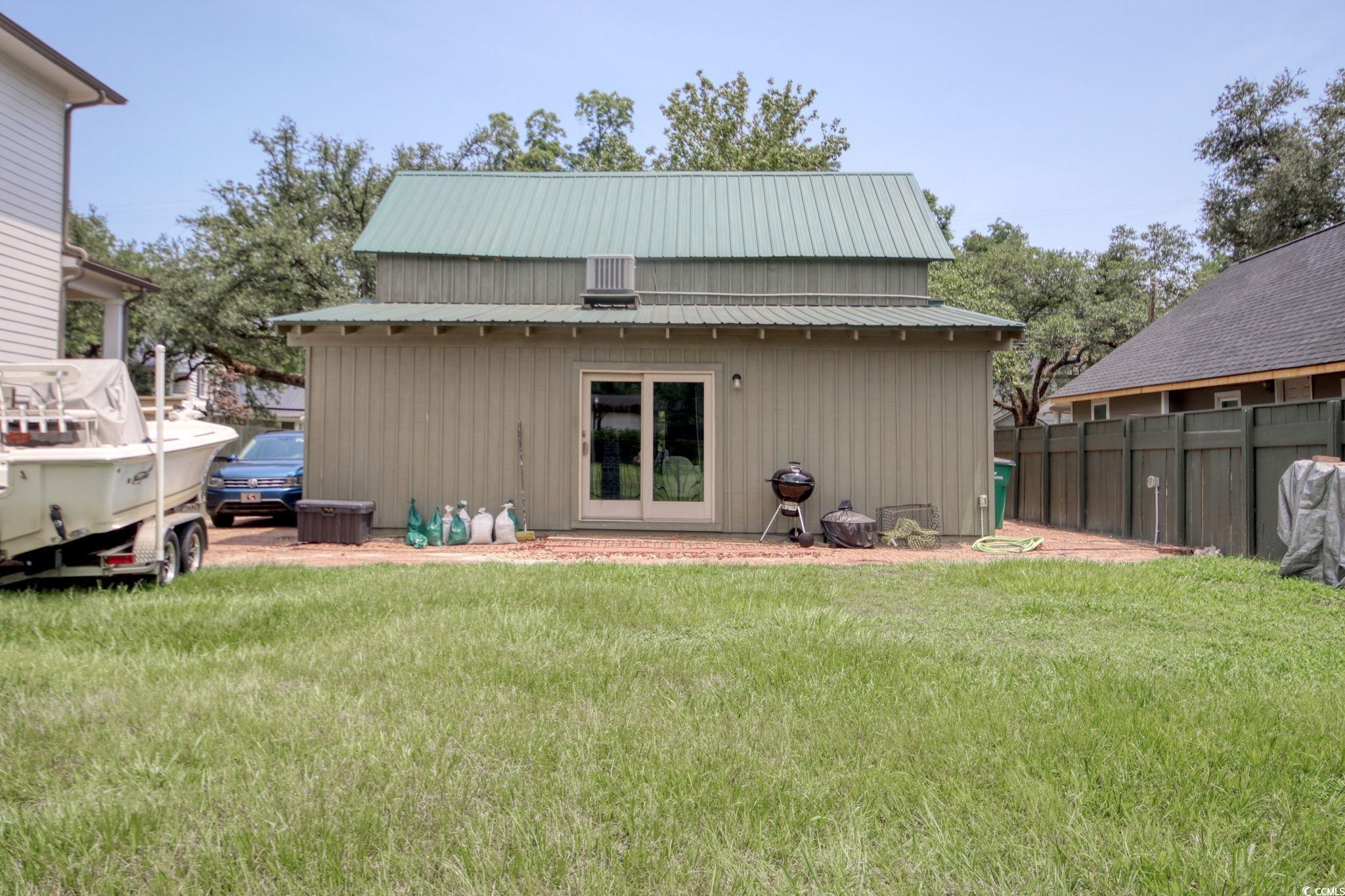 325 Orange St.