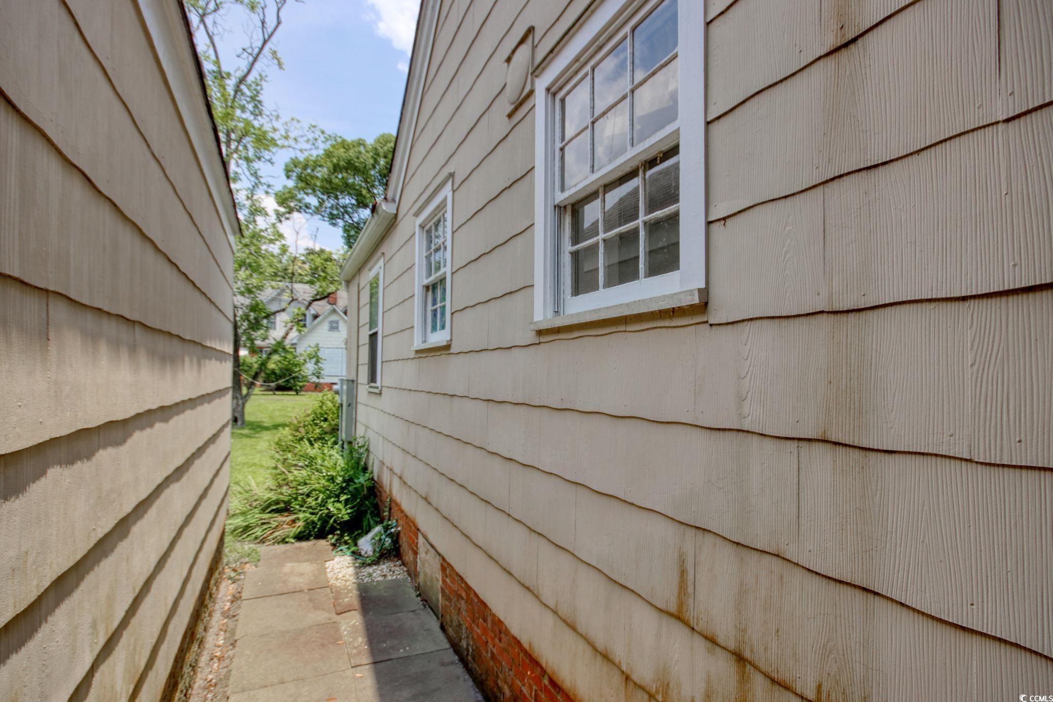 1024 Palmetto St.