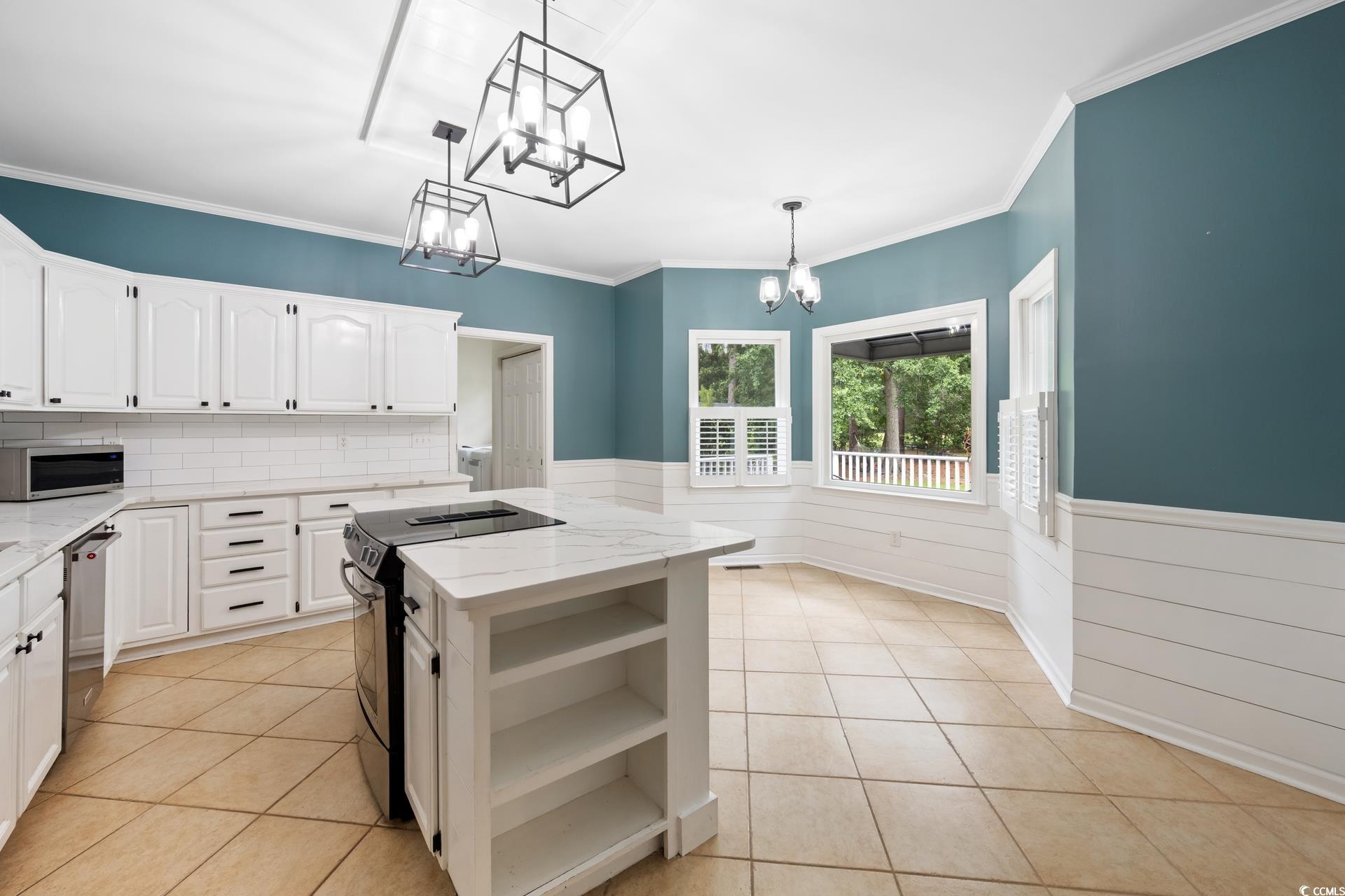 40 Capt Anthony White Ln.