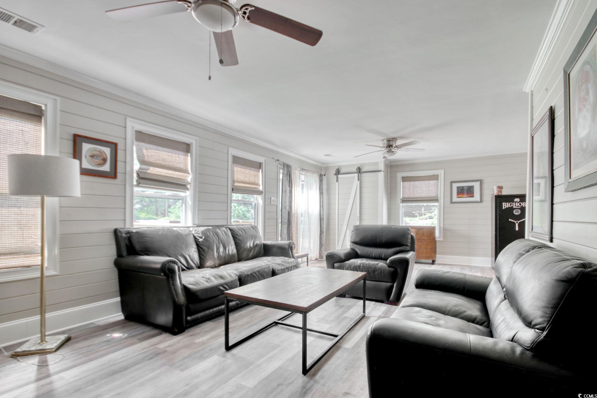 1710 Oak St.