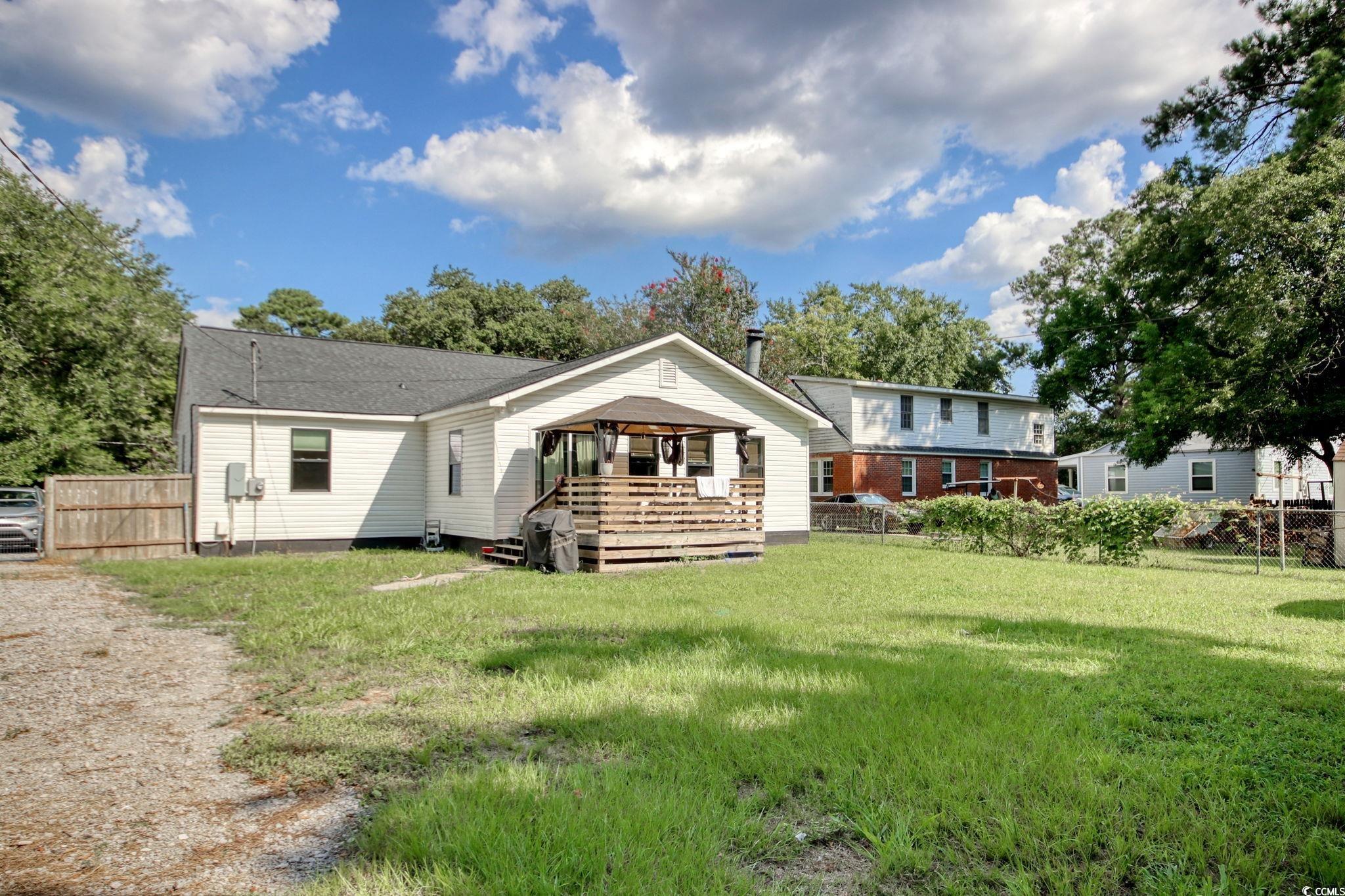 1710 Oak St.