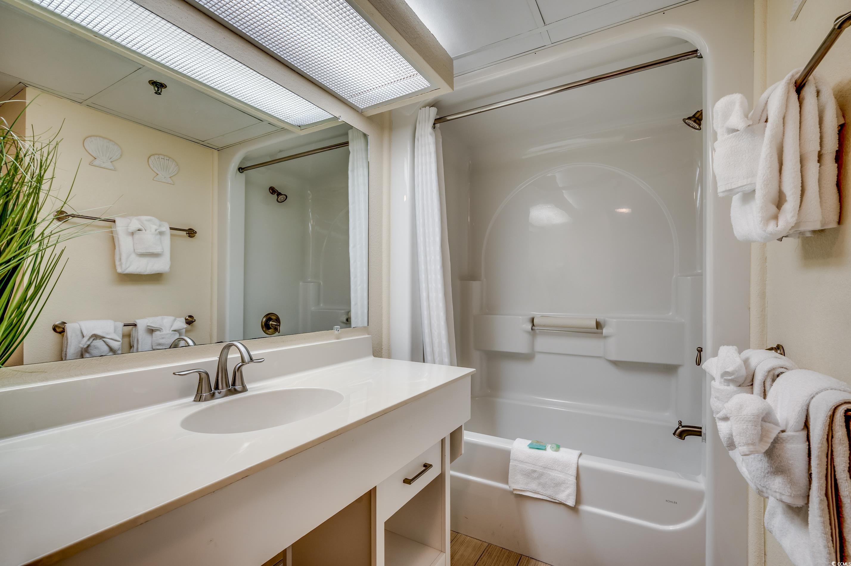 601 Retreat Beach Circle Unit: 328