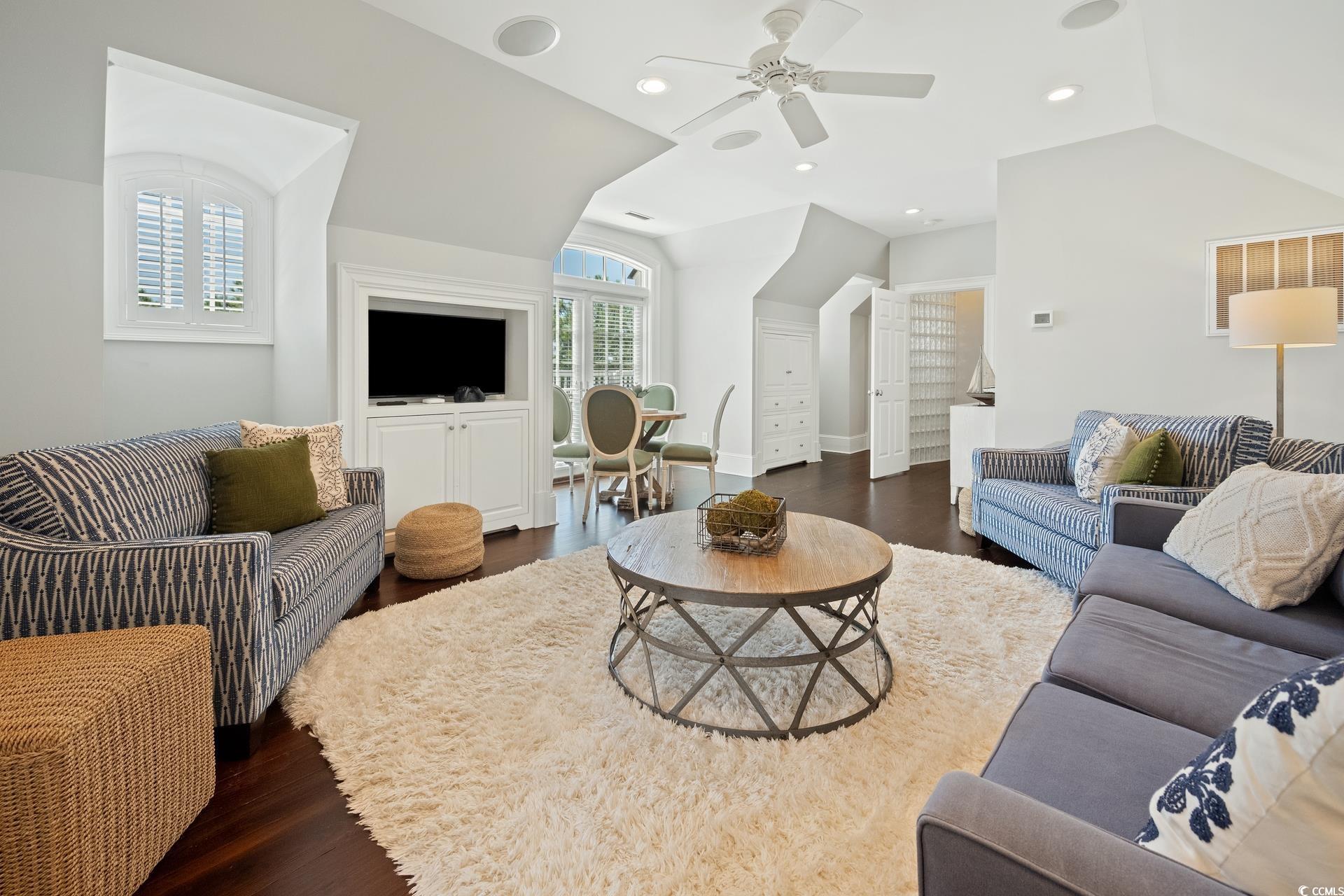 718 Collins Meadow Dr.