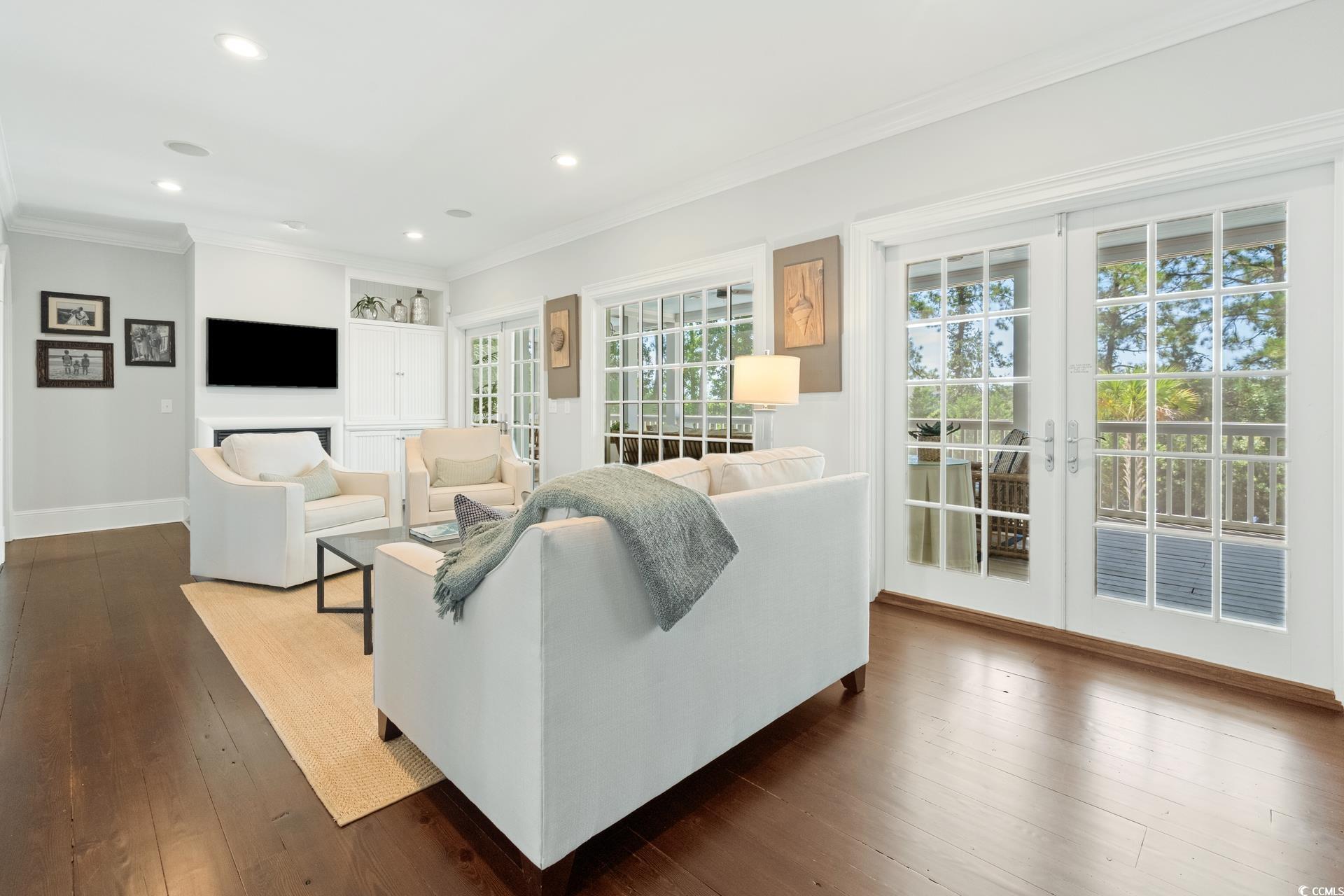 718 Collins Meadow Dr.