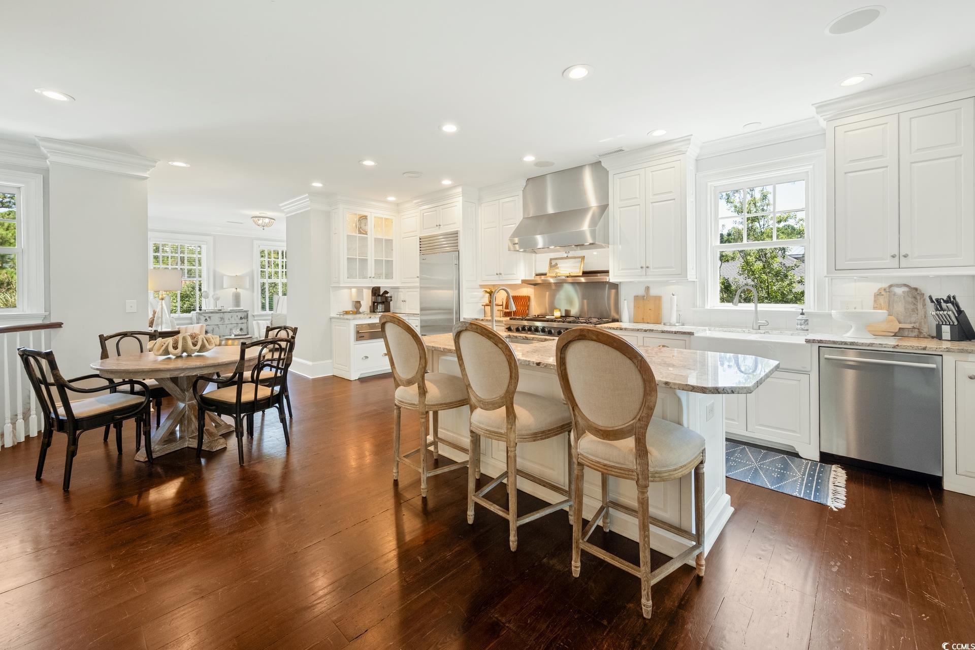 718 Collins Meadow Dr.