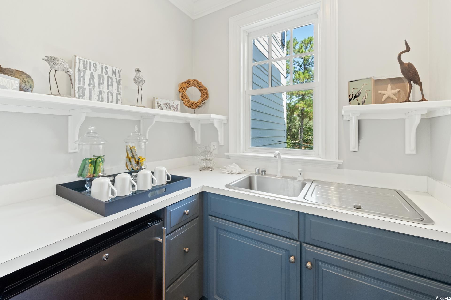 718 Collins Meadow Dr.