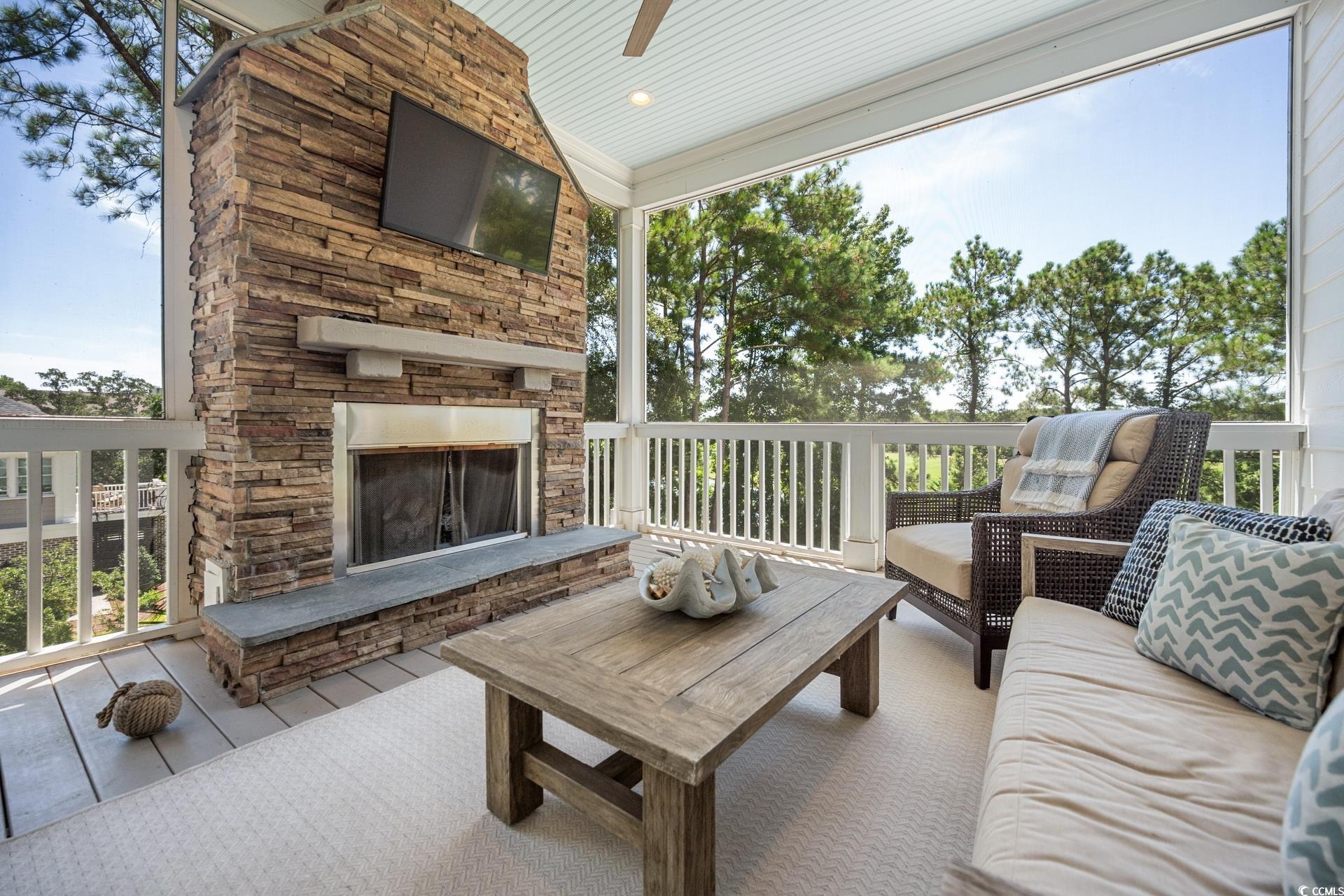 718 Collins Meadow Dr.