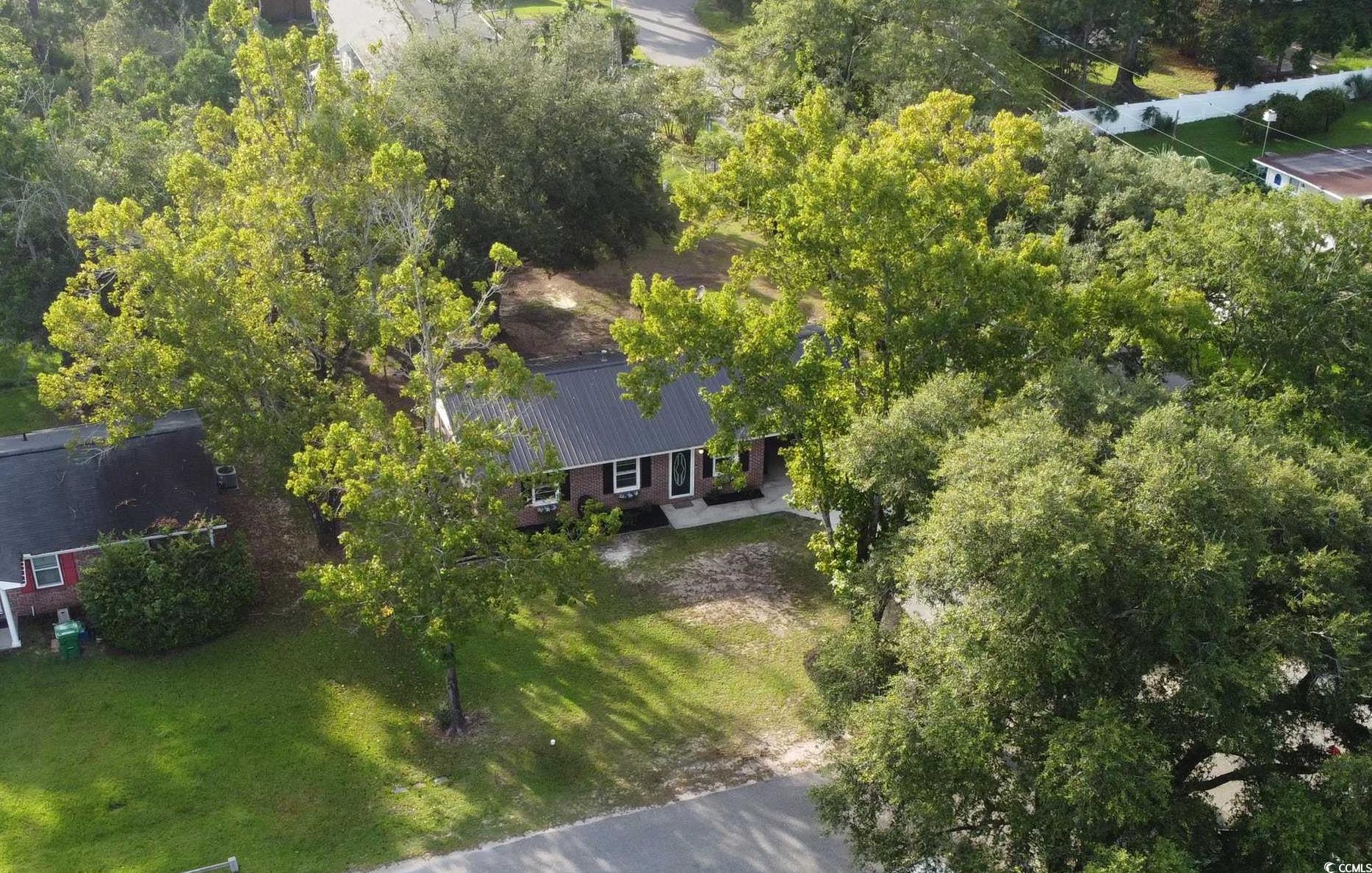 1607 Oak St.