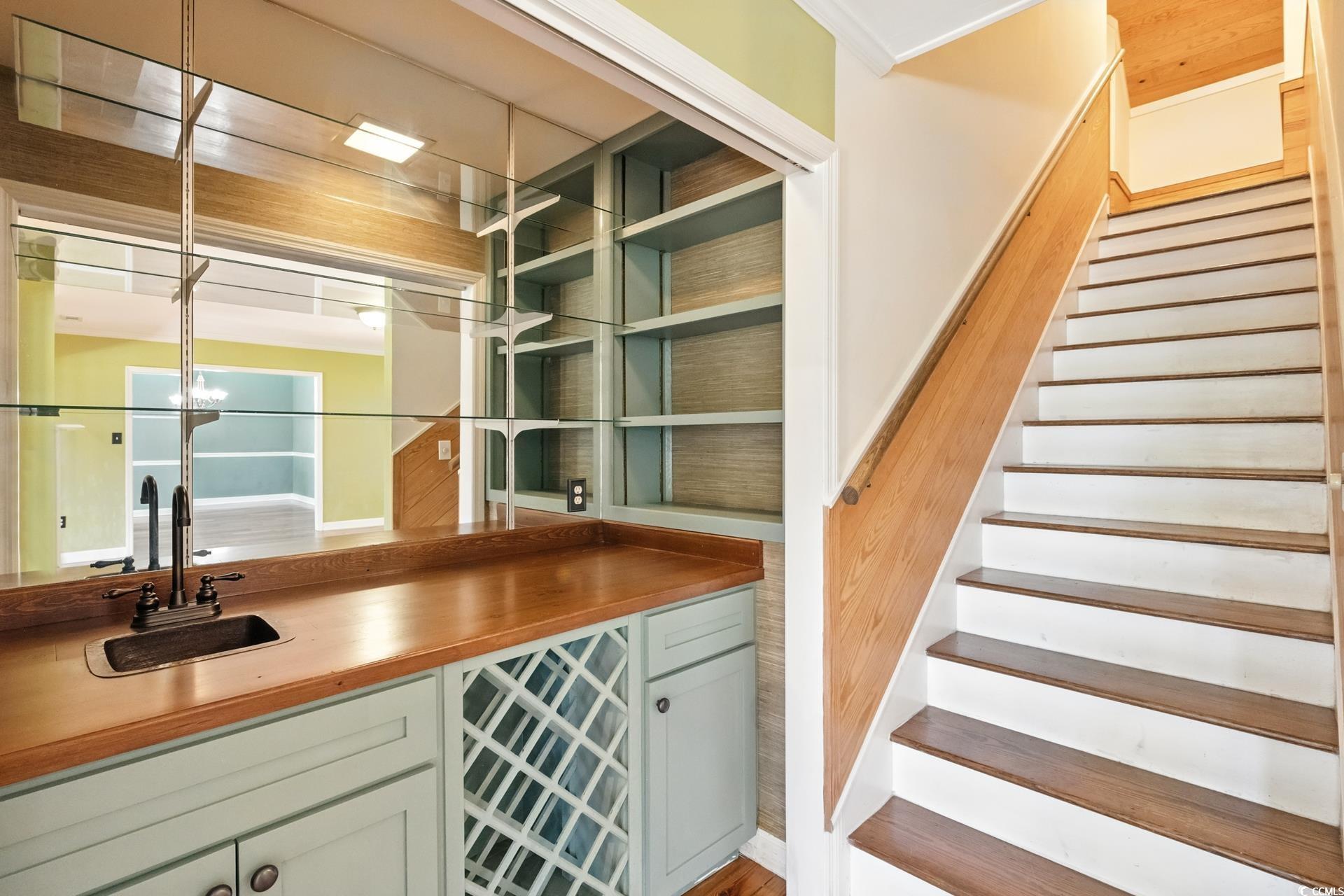 695 Country Club Dr.